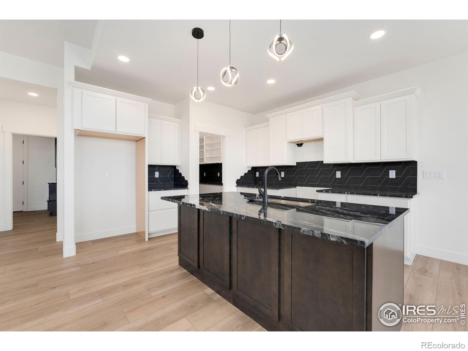 MLS Image #12 for 1138 s deuel street,fort morgan, Colorado