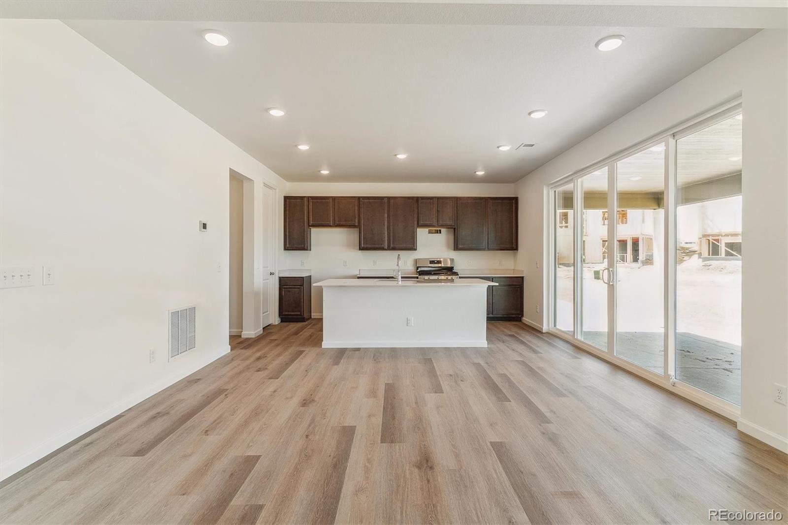 MLS Image #4 for 455 s salida street,aurora, Colorado