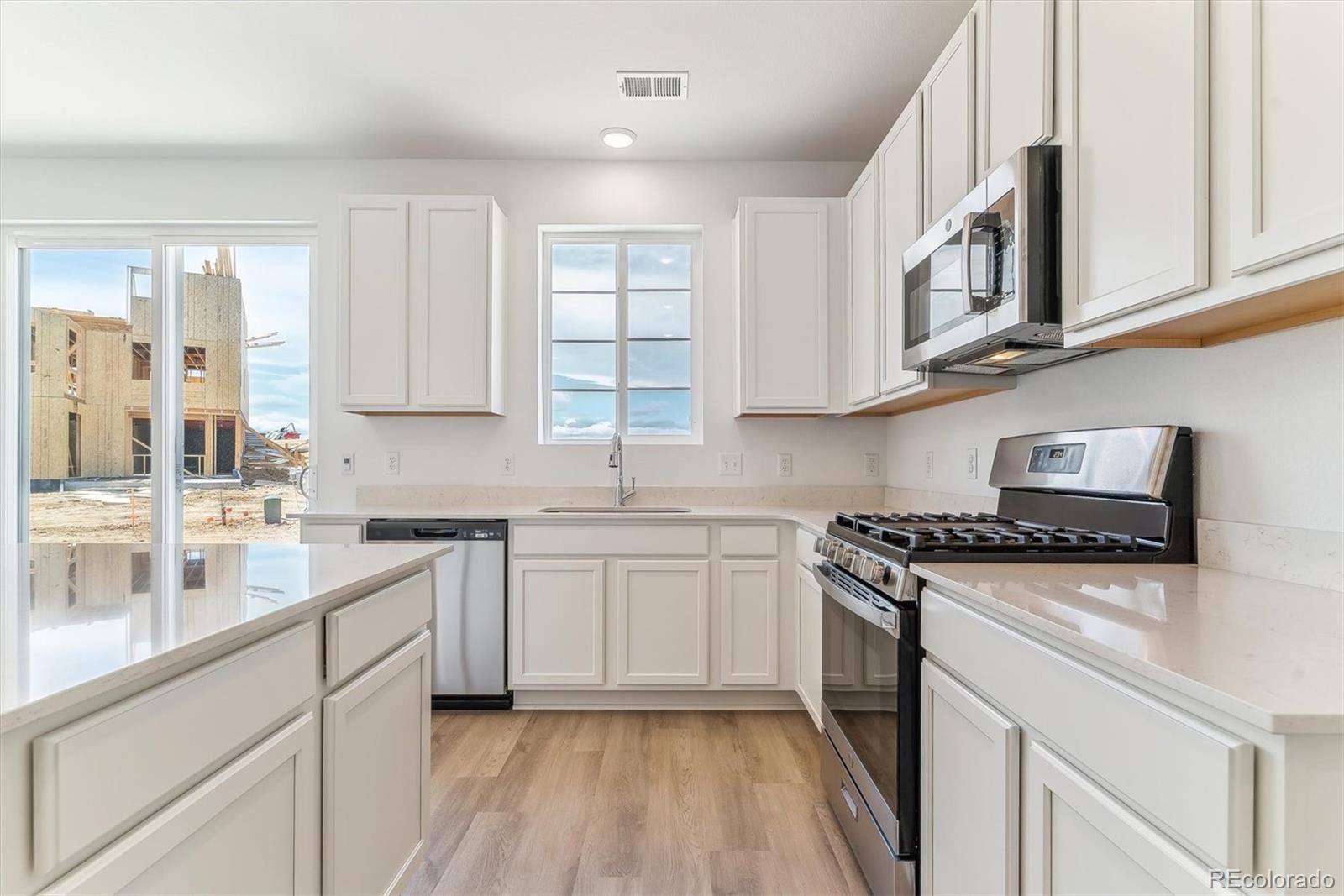 MLS Image #5 for 449 s salida street,aurora, Colorado