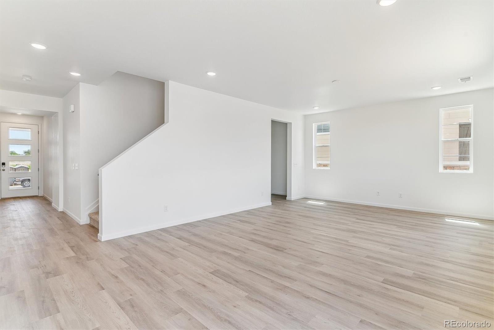 MLS Image #7 for 449 s salida street,aurora, Colorado