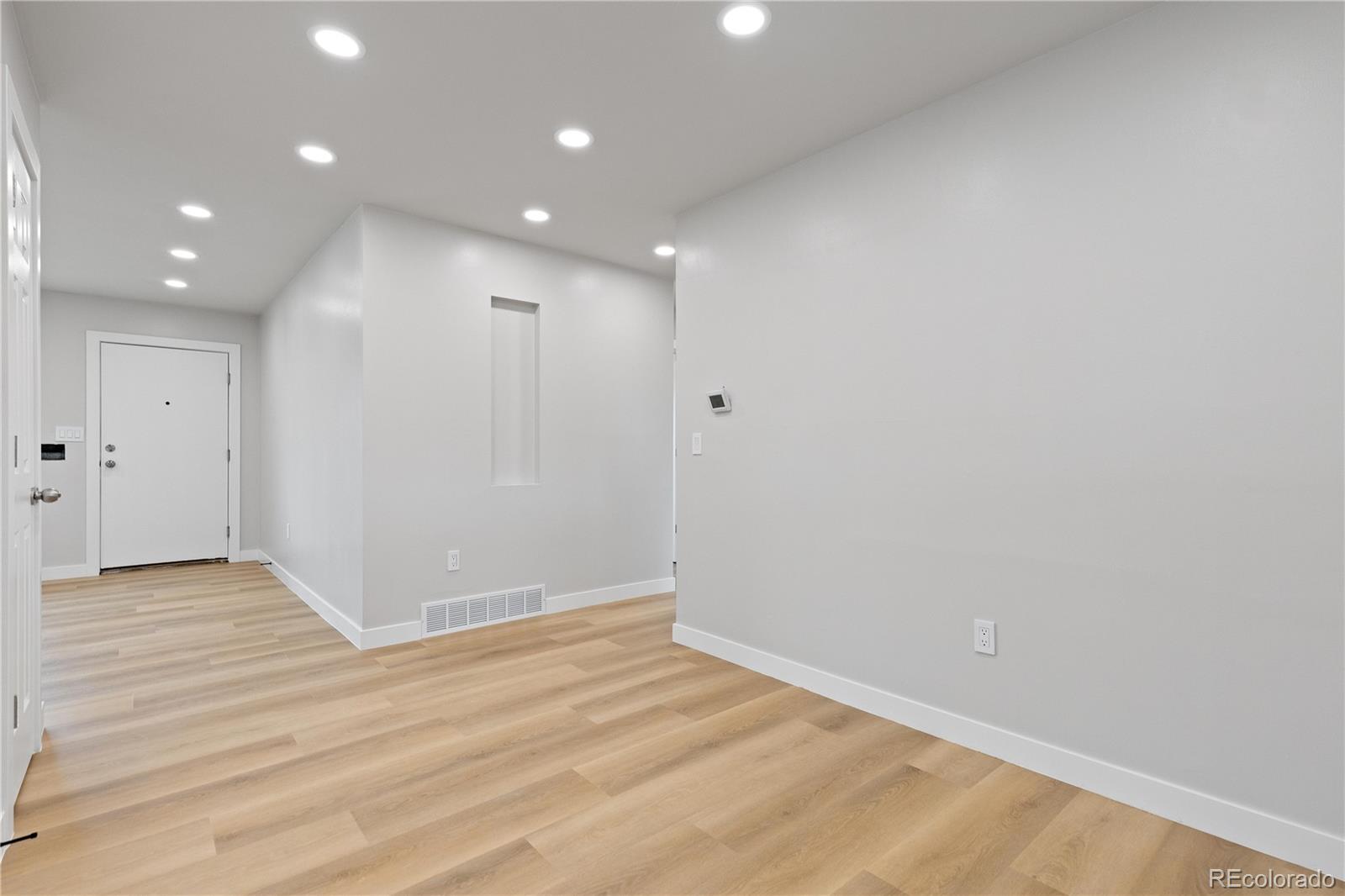MLS Image #13 for 1436 s yates street,denver, Colorado