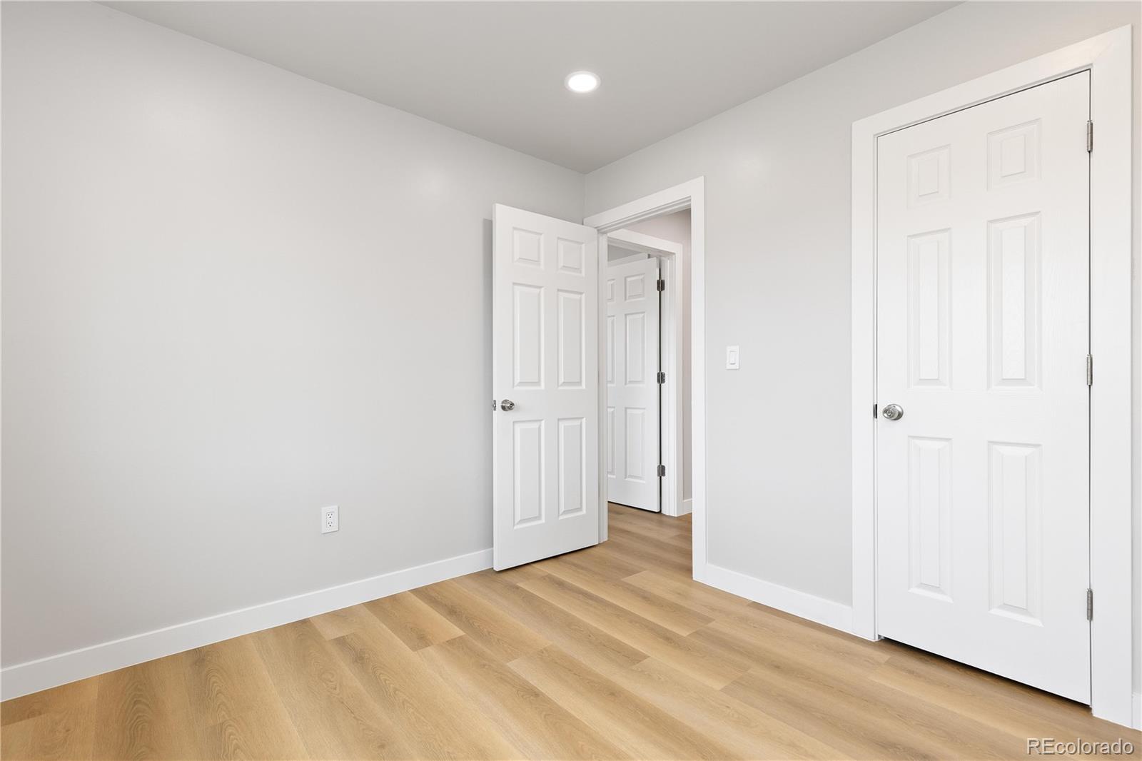 MLS Image #15 for 1436 s yates street,denver, Colorado