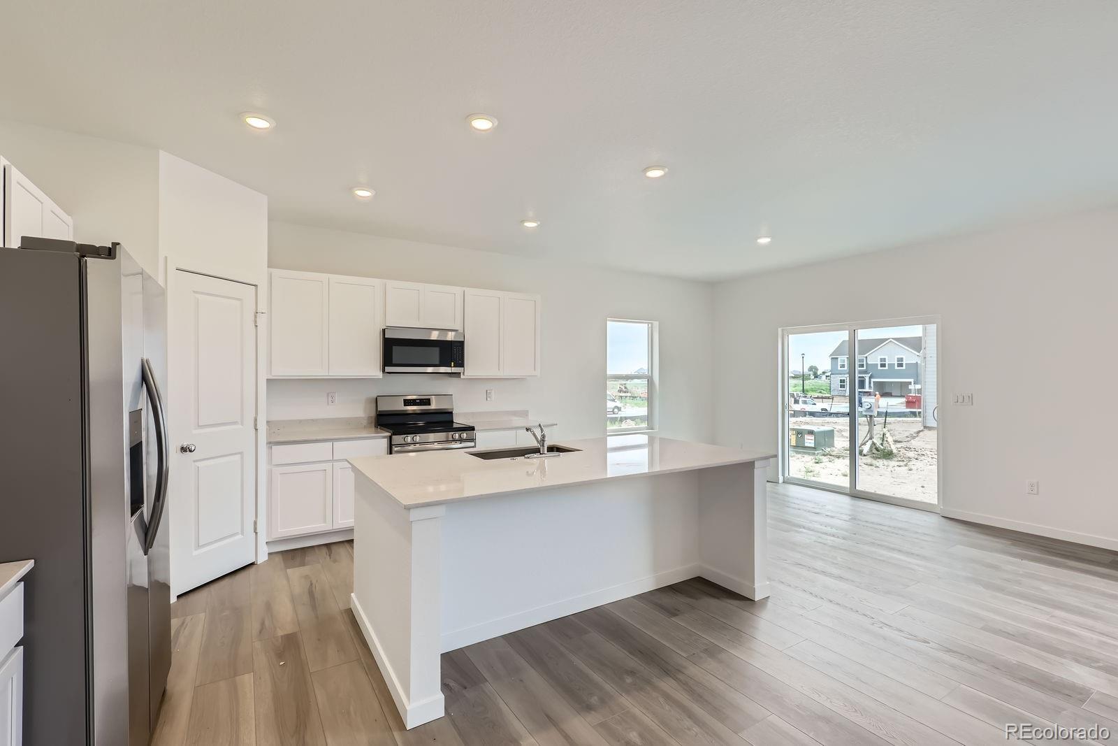 MLS Image #2 for 15274  milwaukee street,thornton, Colorado