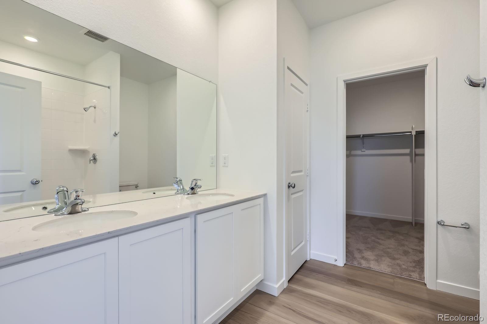 MLS Image #5 for 15274  milwaukee street,thornton, Colorado