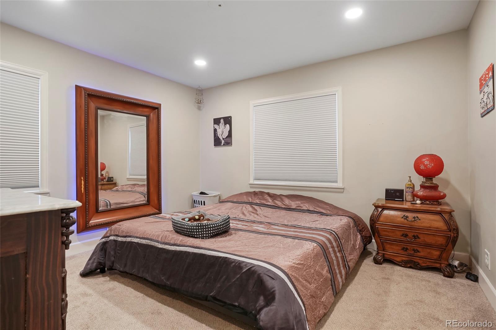 MLS Image #11 for 3298 s eudora street,denver, Colorado