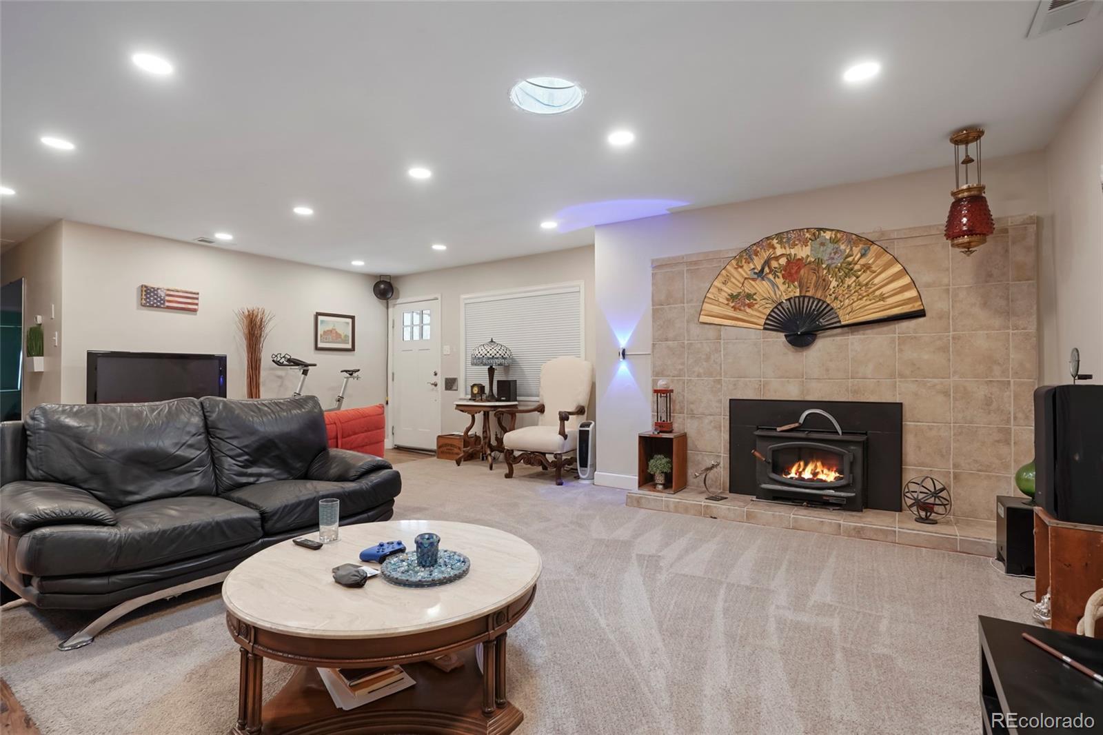 MLS Image #3 for 3298 s eudora street,denver, Colorado