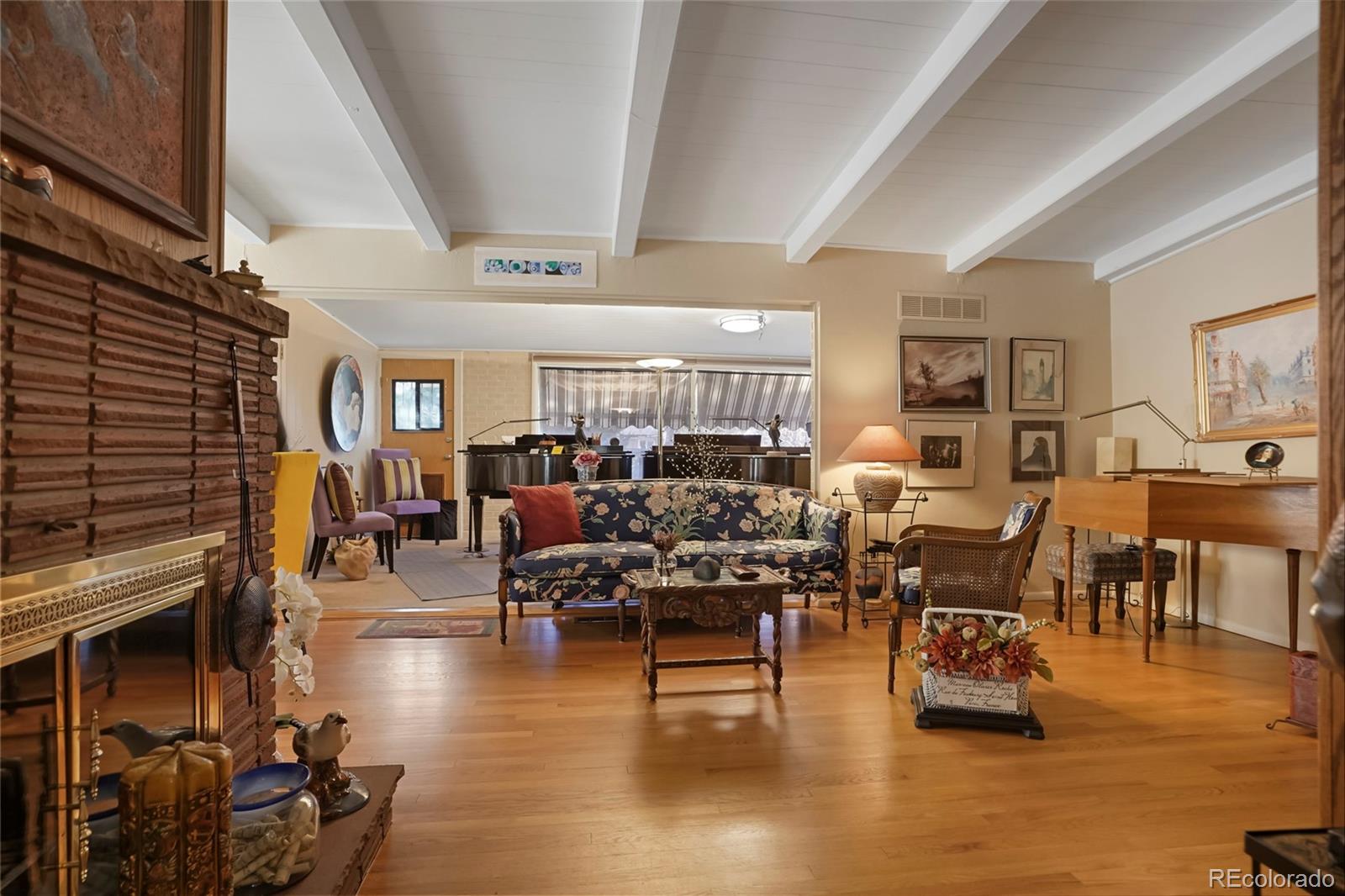 MLS Image #5 for 3311 s dahlia street,denver, Colorado