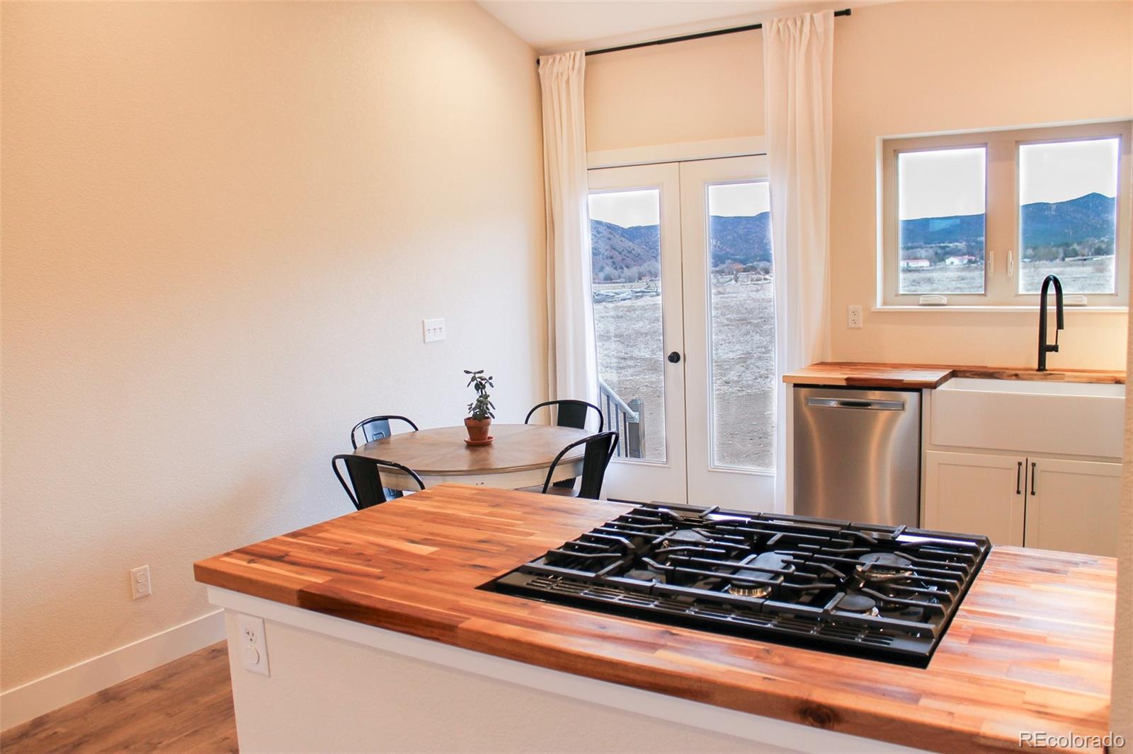 MLS Image #12 for 110  triple j court,coaldale, Colorado