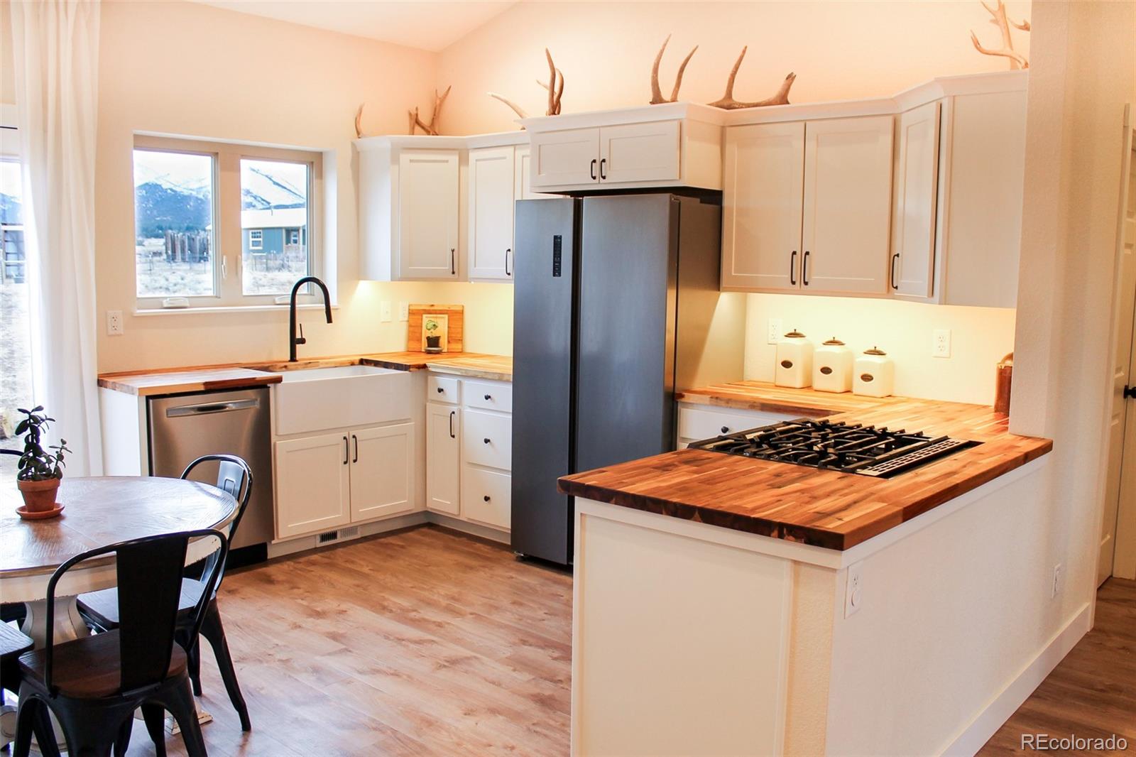 MLS Image #7 for 110  triple j court,coaldale, Colorado
