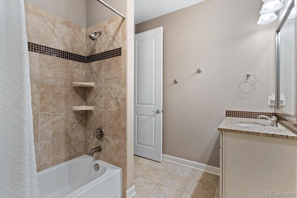 MLS Image #16 for 6031 s irvington court,aurora, Colorado