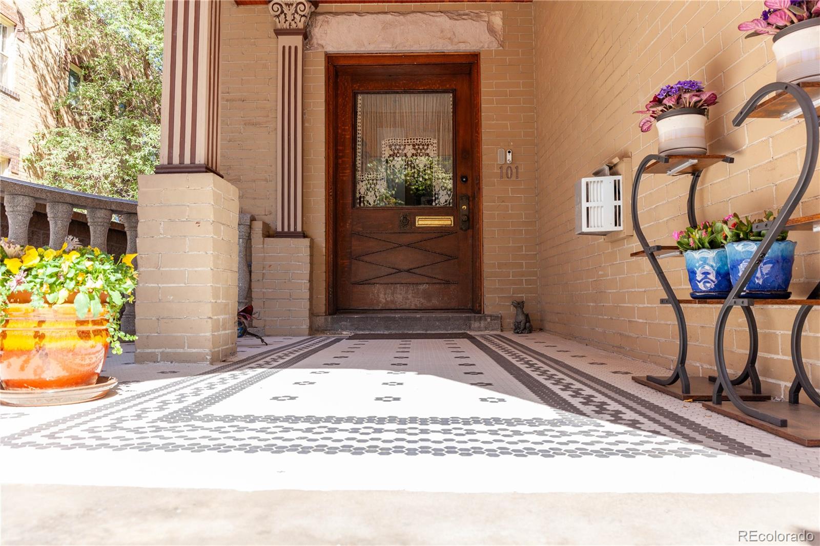 MLS Image #46 for 1022 n pearl street,denver, Colorado