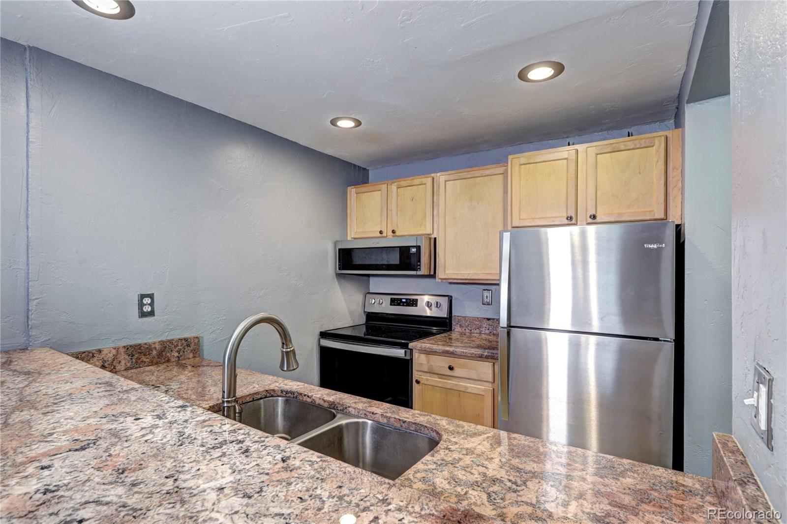 MLS Image #3 for 1125 n washington street,denver, Colorado
