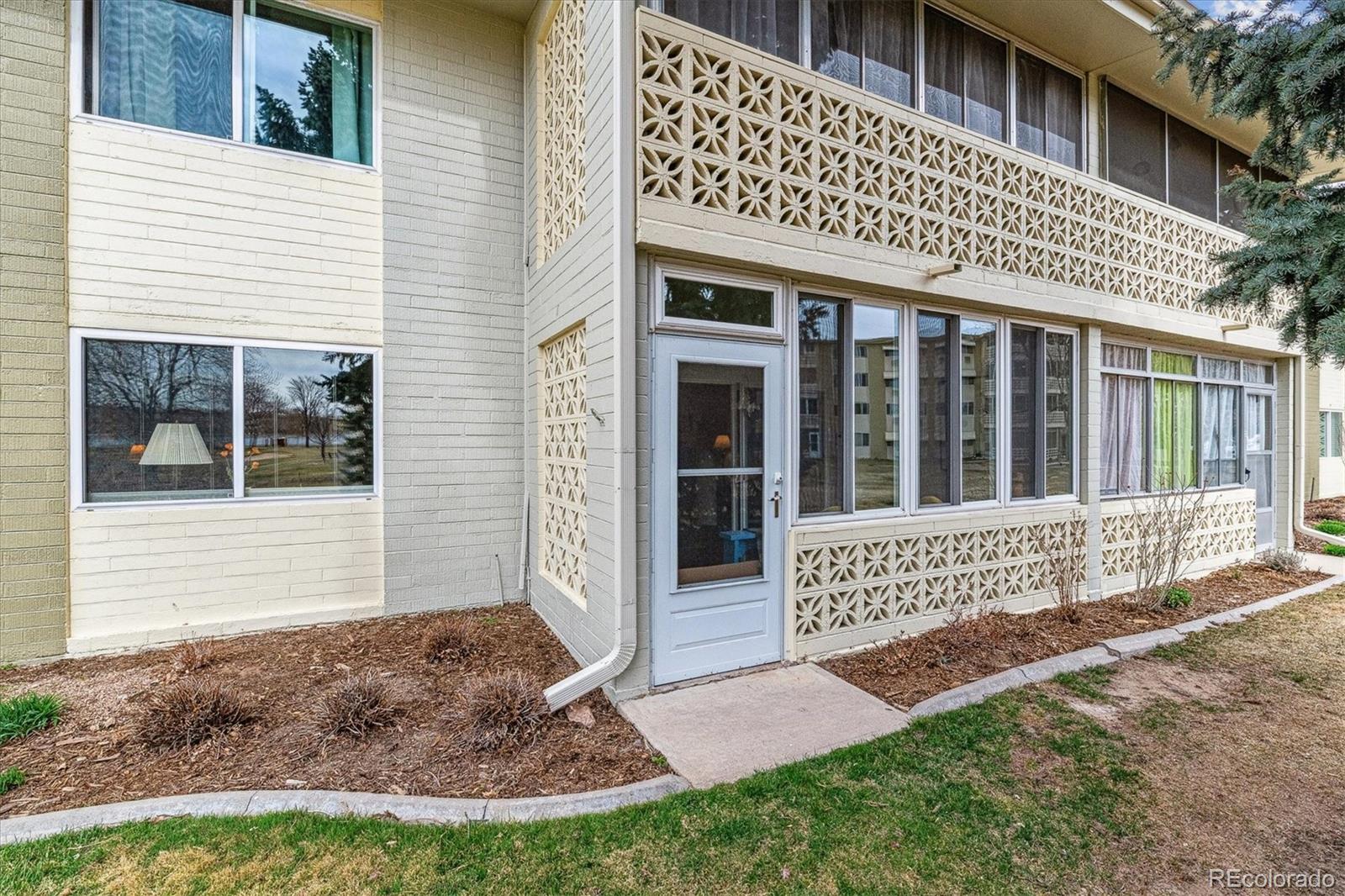 MLS Image #16 for 9320 e center avenue,denver, Colorado