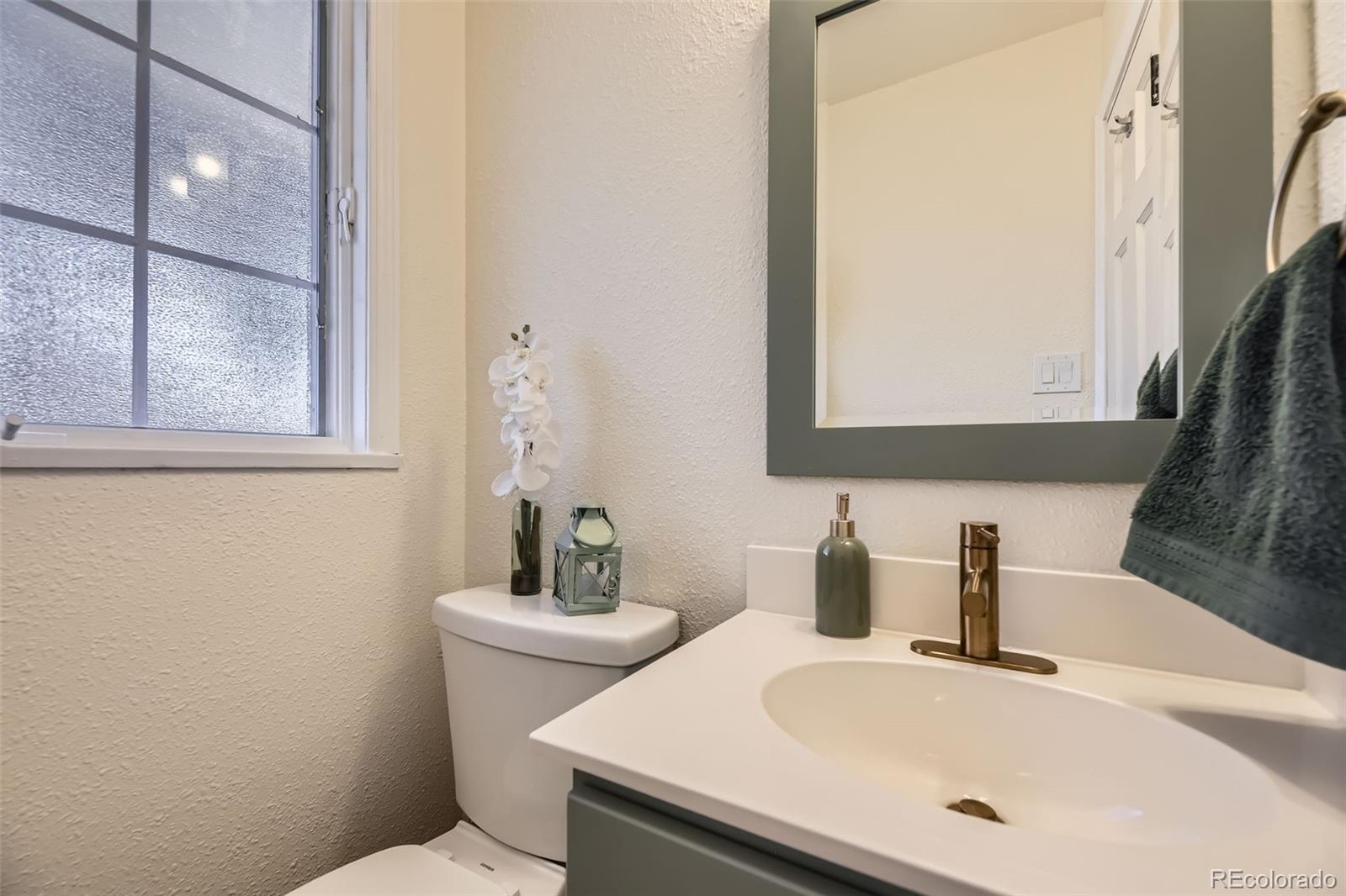 MLS Image #15 for 4401 s yosemite court,greenwood village, Colorado