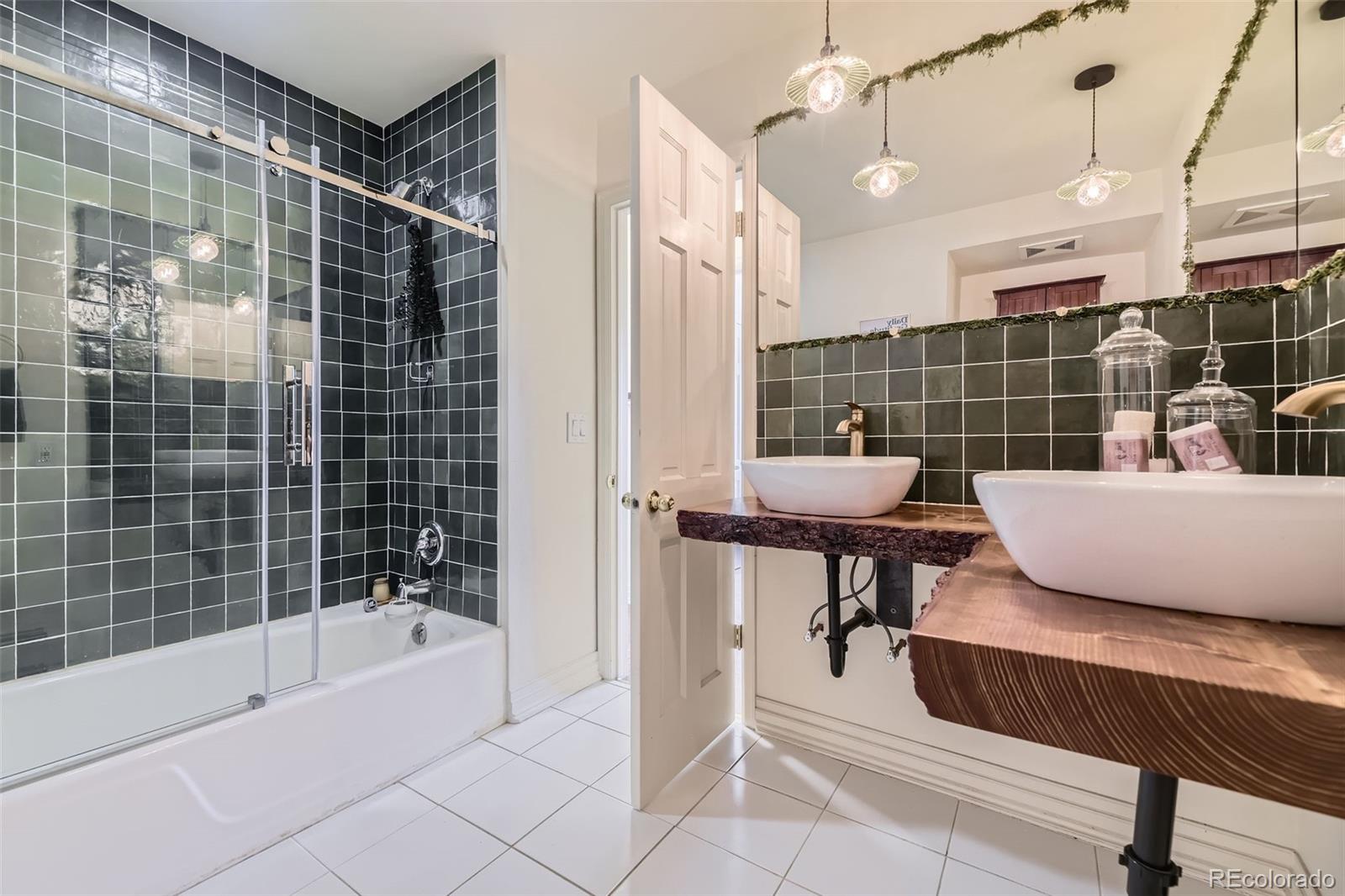 MLS Image #23 for 4401 s yosemite court,greenwood village, Colorado