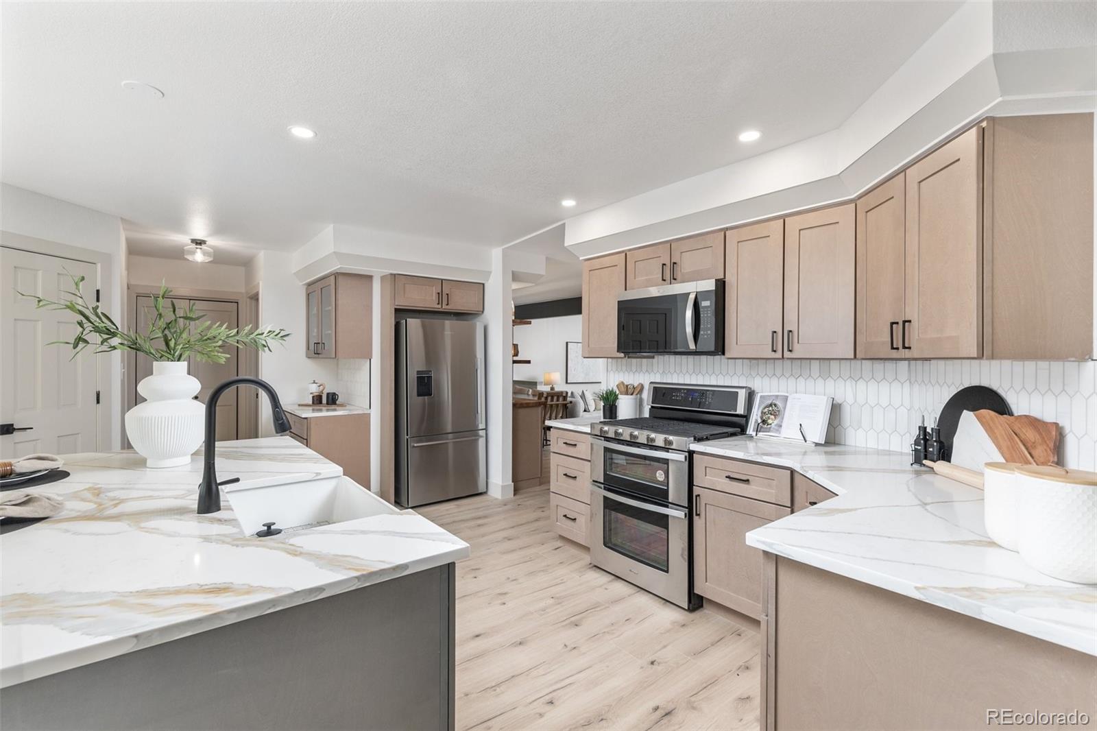 MLS Image #4 for 5814  cole way,arvada, Colorado