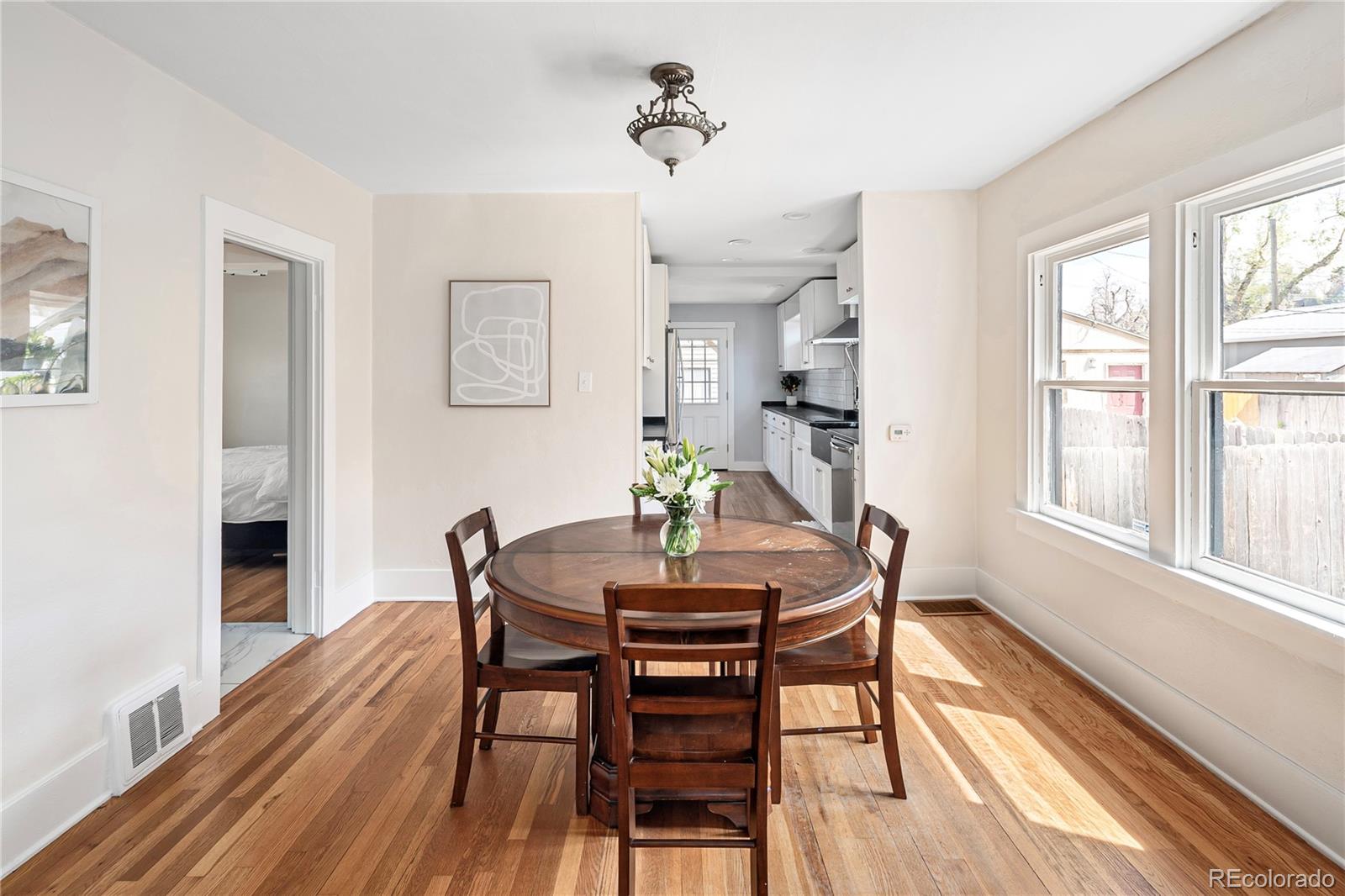 MLS Image #11 for 2676 s lincoln street,denver, Colorado