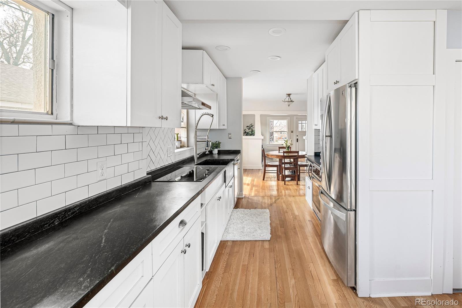 MLS Image #20 for 2676 s lincoln street,denver, Colorado