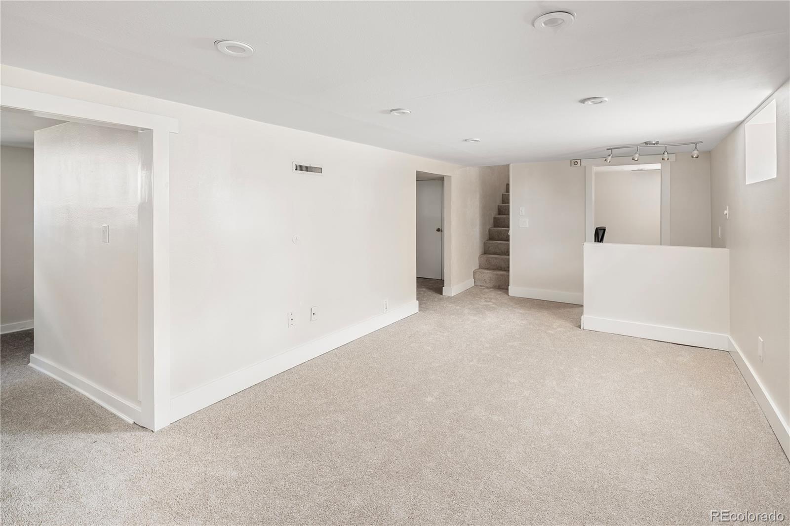 MLS Image #30 for 2676 s lincoln street,denver, Colorado