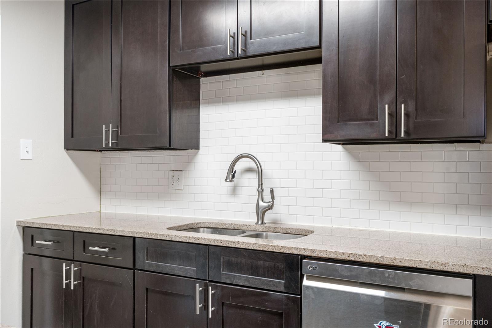 MLS Image #11 for 341  lansing street,aurora, Colorado