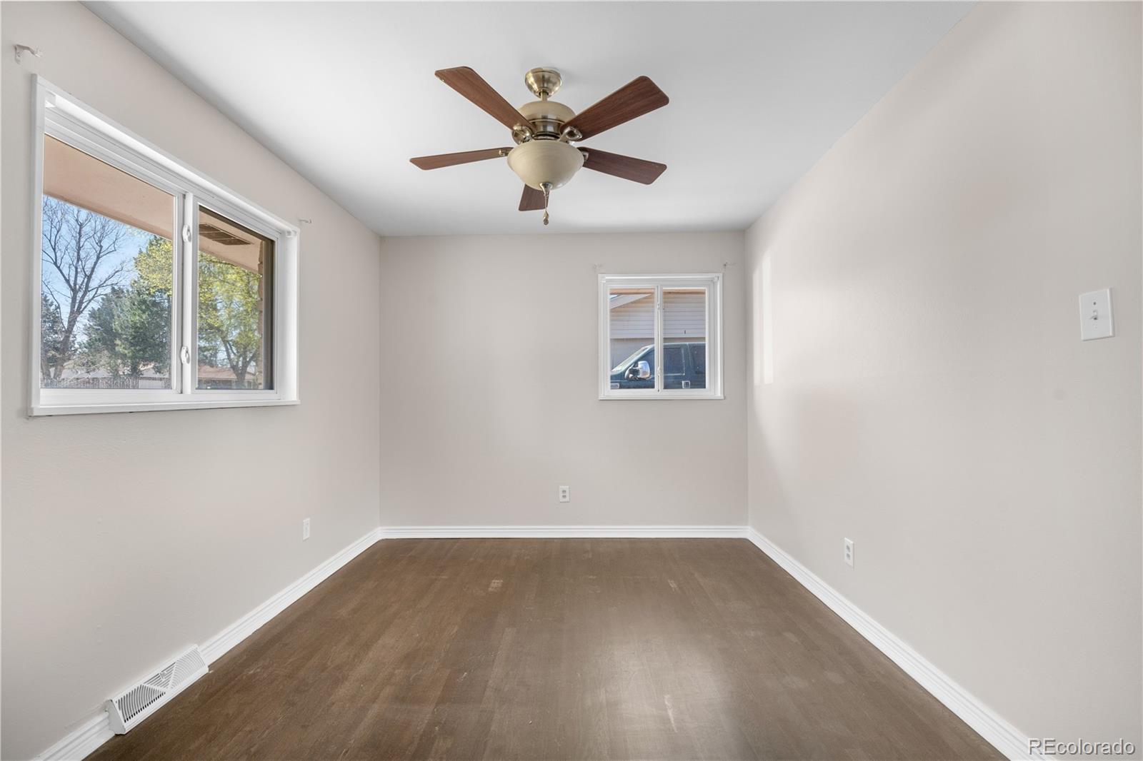 MLS Image #20 for 341  lansing street,aurora, Colorado