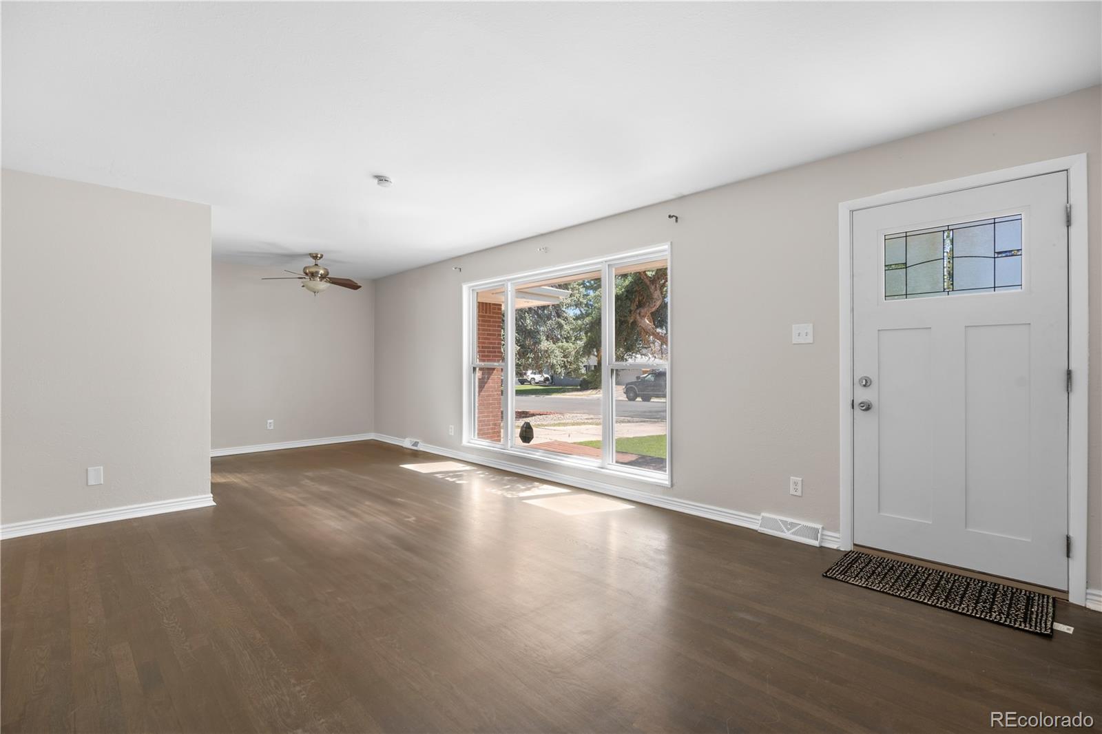 MLS Image #3 for 341  lansing street,aurora, Colorado