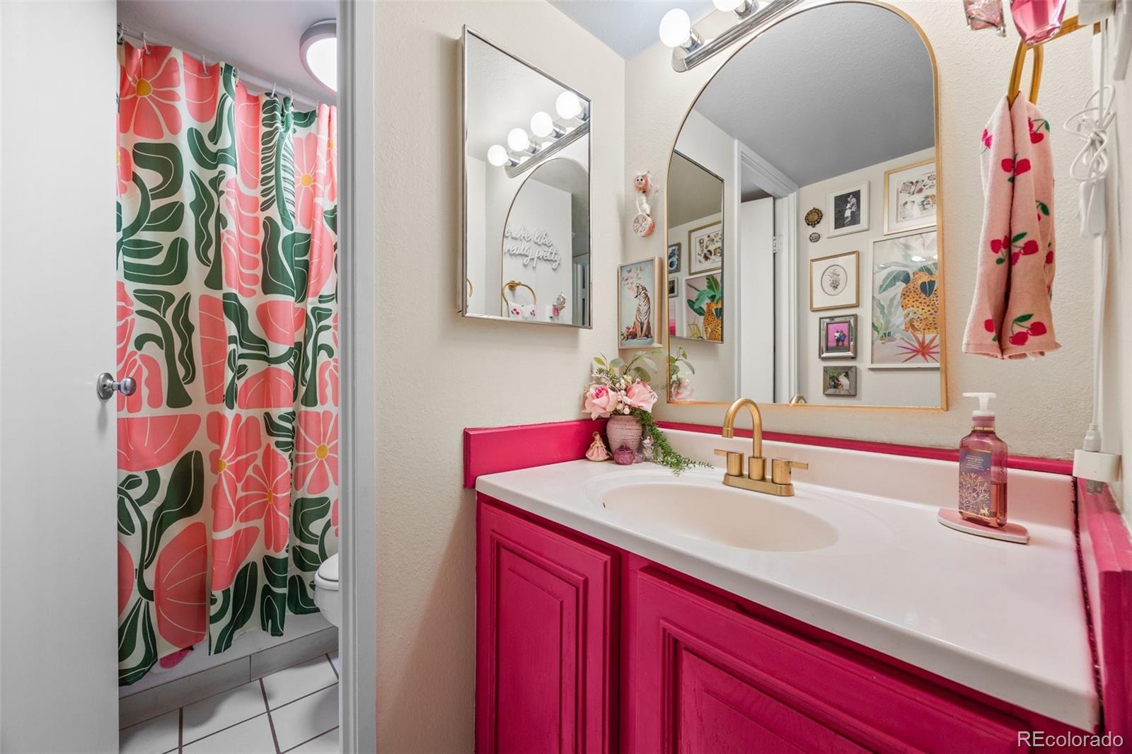 MLS Image #23 for 777 n washington street,denver, Colorado