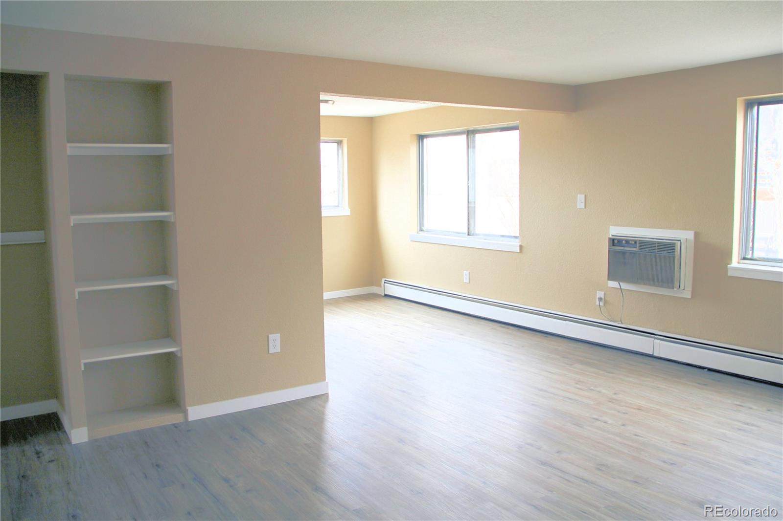 MLS Image #9 for 875 s quebec street,denver, Colorado