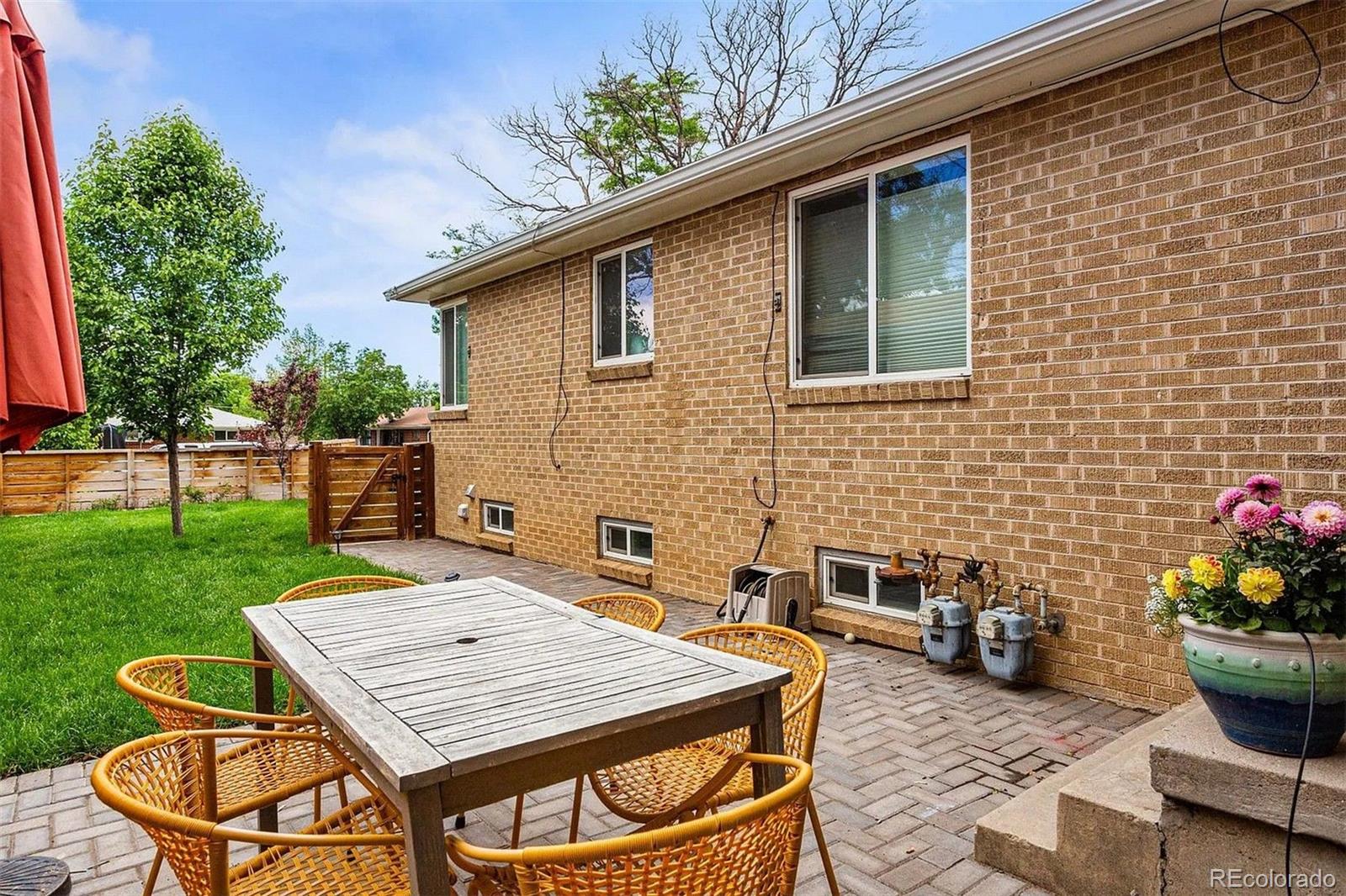 MLS Image #38 for 3216 n saint paul street,denver, Colorado