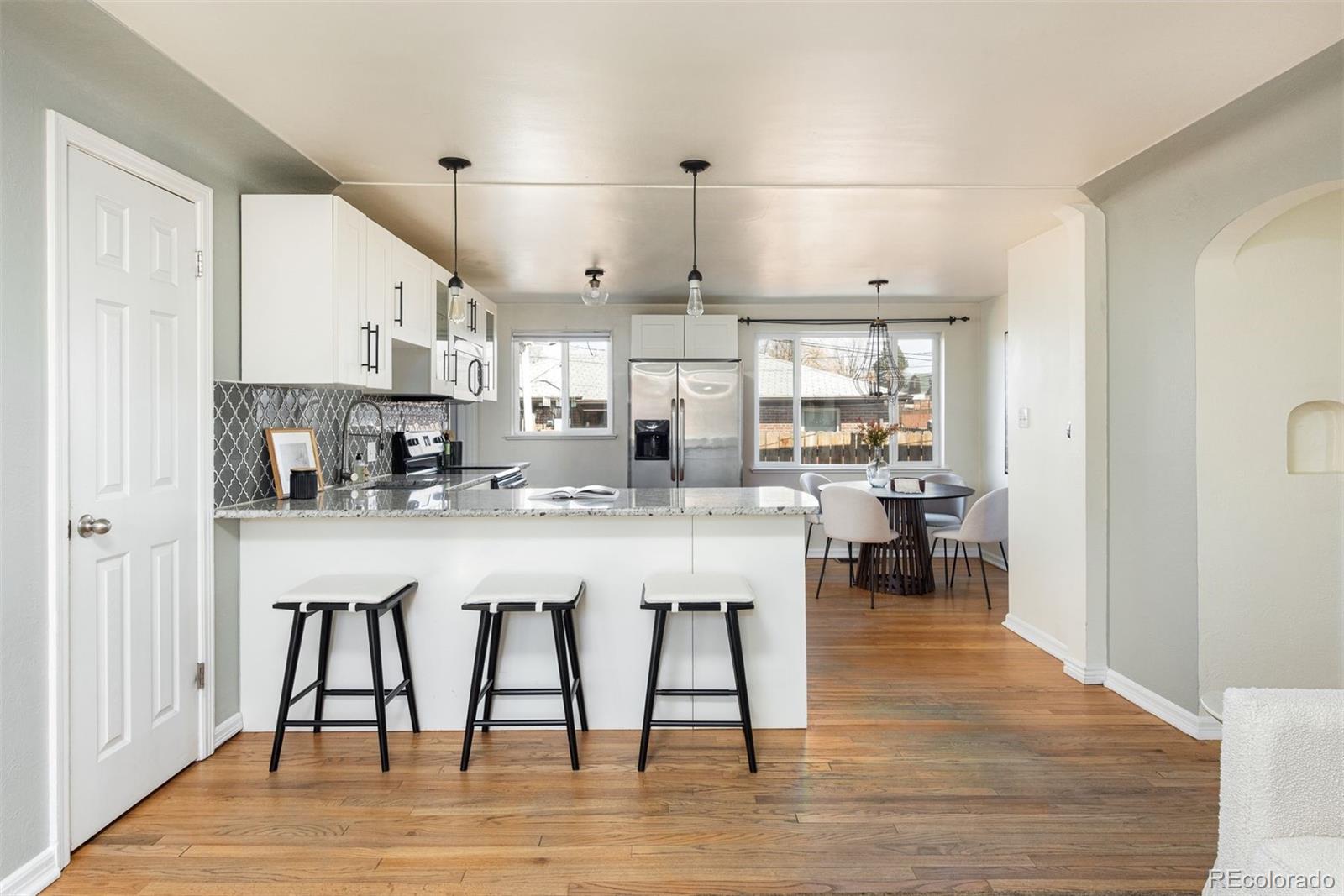 MLS Image #9 for 3216 n saint paul street,denver, Colorado