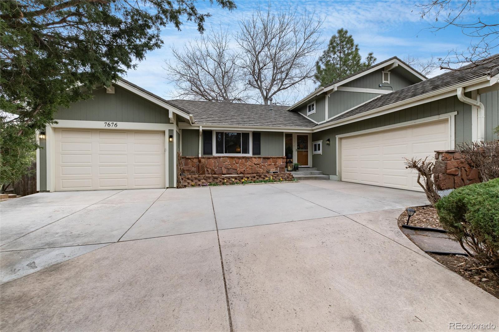 MLS Image #0 for 7676 s olive circle,centennial, Colorado