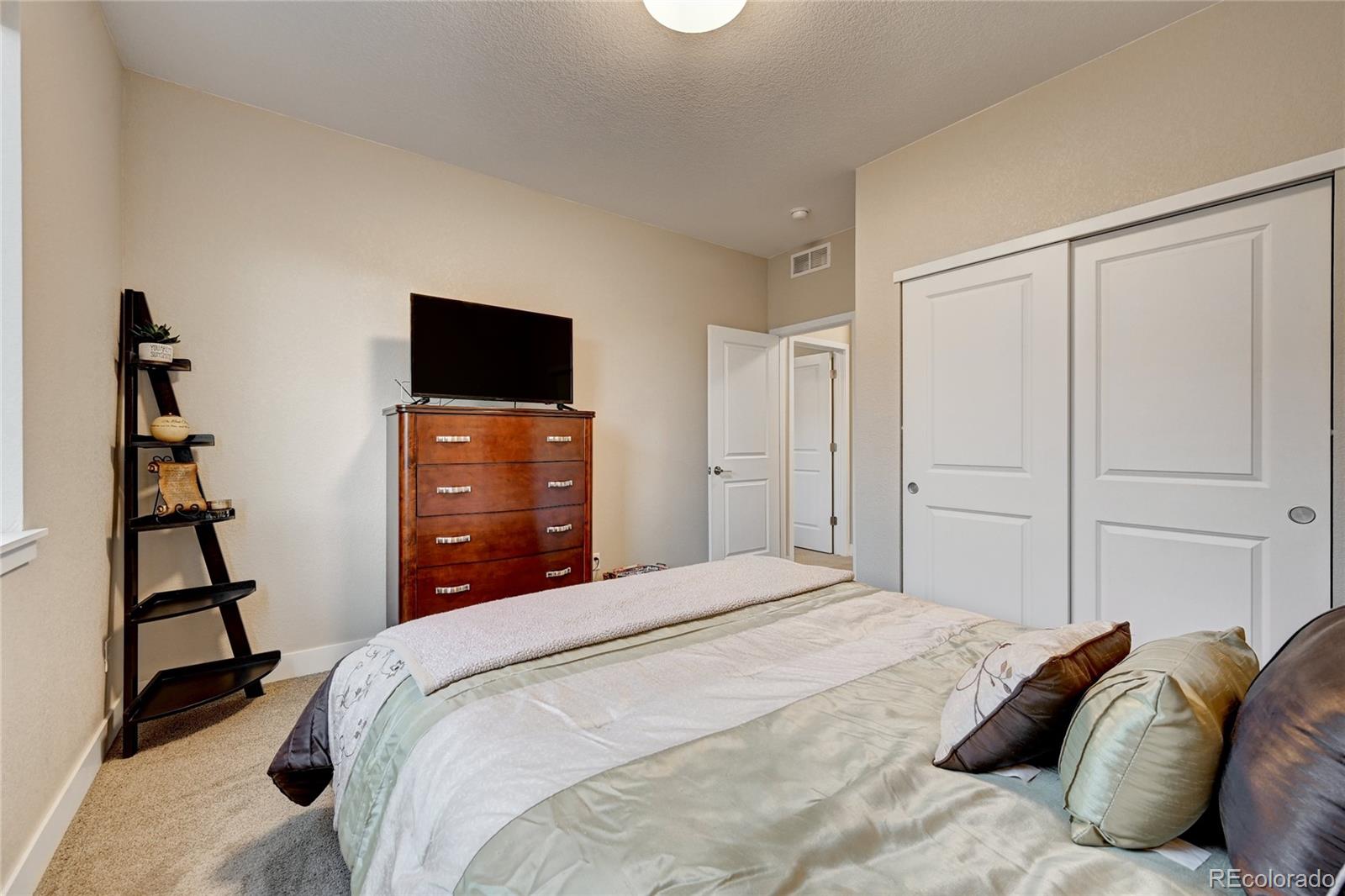 MLS Image #18 for 3554 s lisbon court,aurora, Colorado