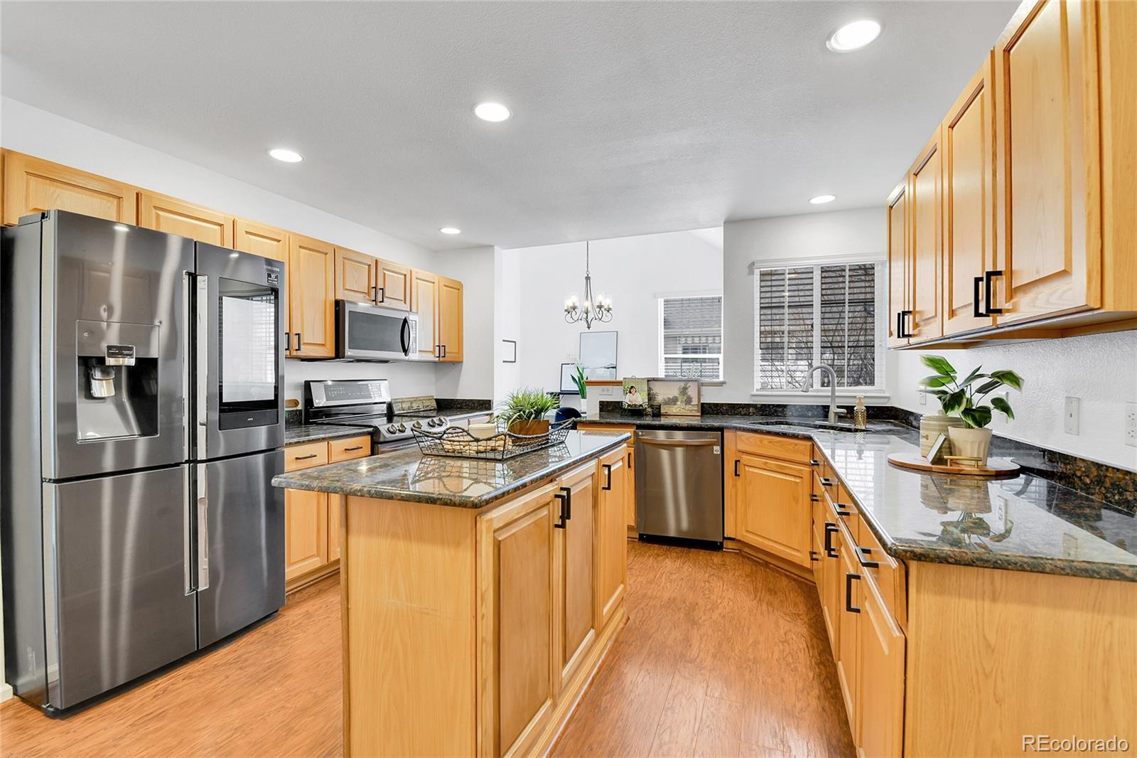 MLS Image #11 for 2208 s tucson way,aurora, Colorado