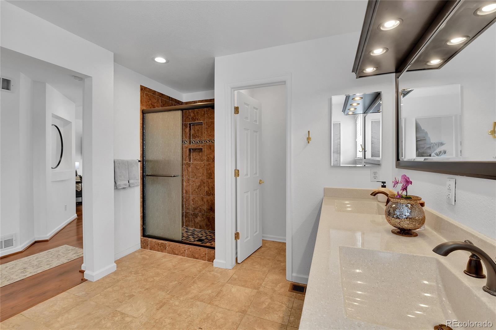 MLS Image #20 for 2208 s tucson way,aurora, Colorado