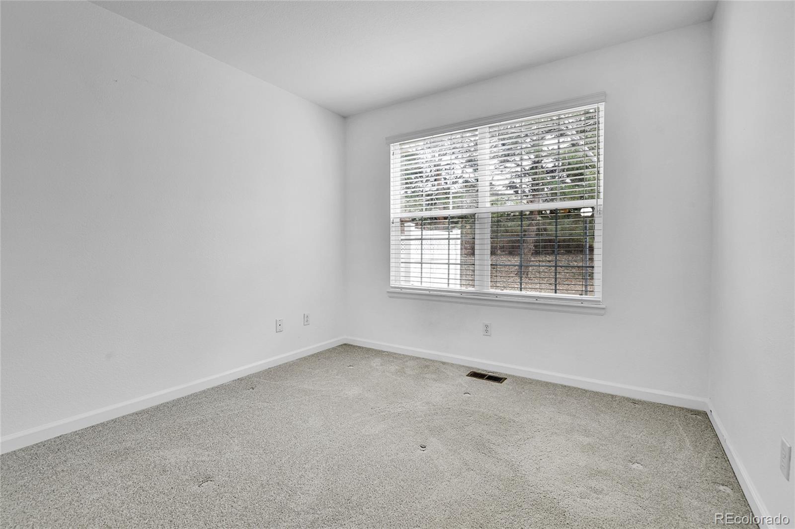 MLS Image #23 for 2208 s tucson way,aurora, Colorado