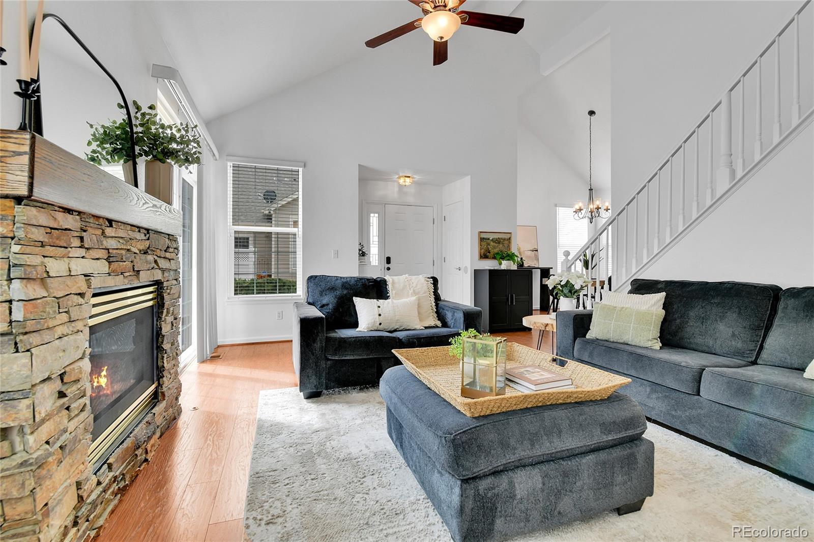 MLS Image #3 for 2208 s tucson way,aurora, Colorado