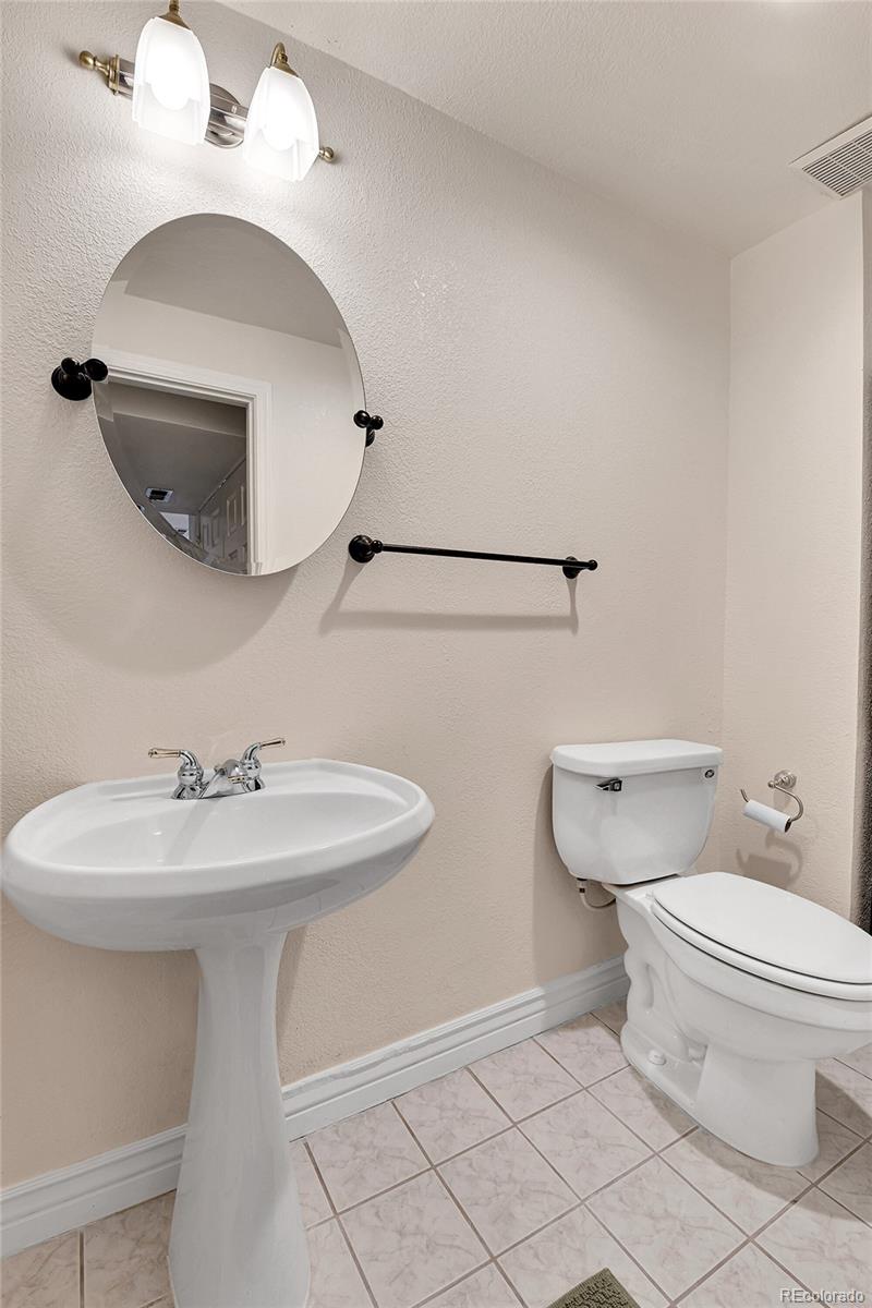 MLS Image #32 for 2208 s tucson way,aurora, Colorado
