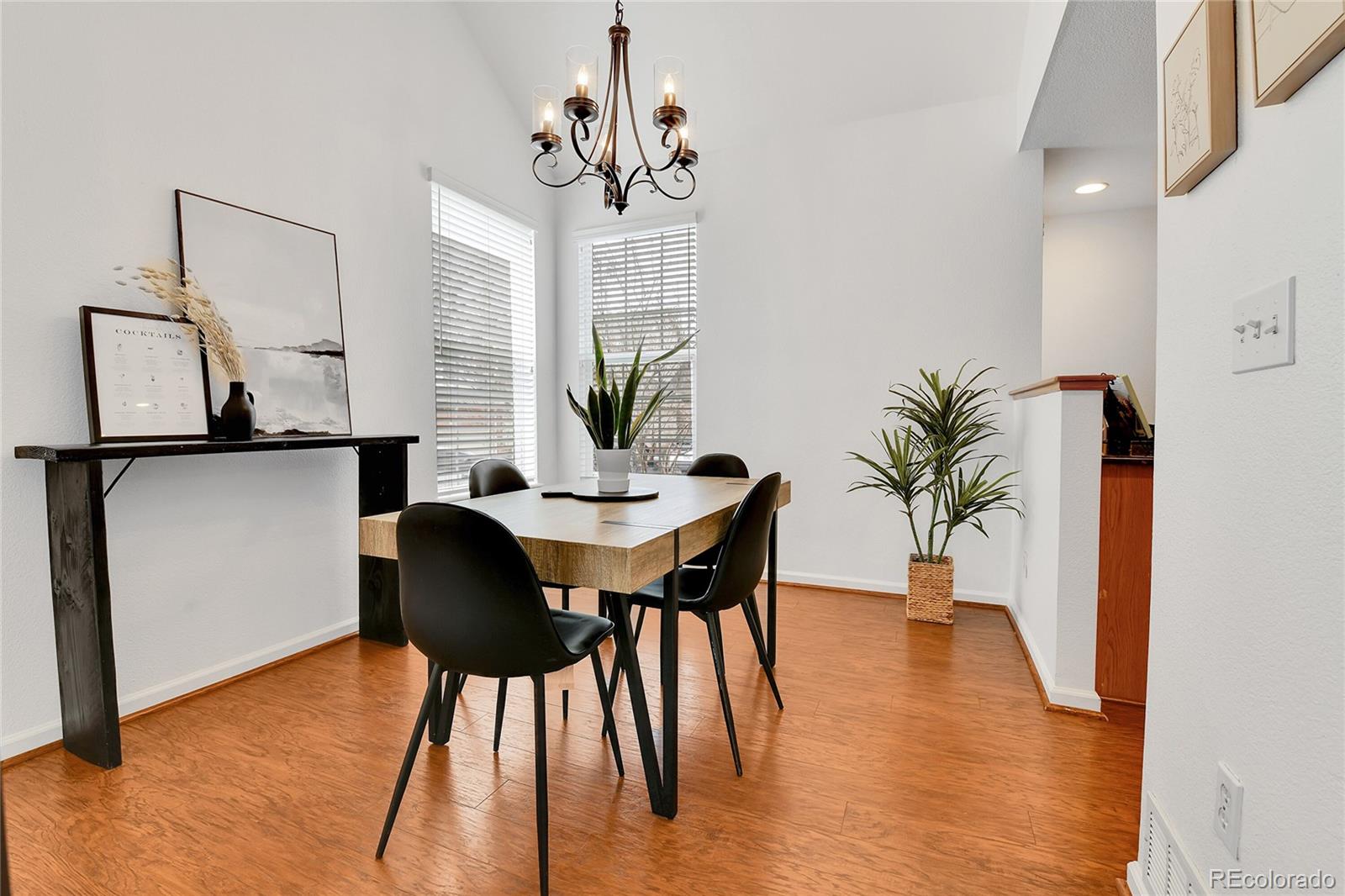 MLS Image #6 for 2208 s tucson way,aurora, Colorado