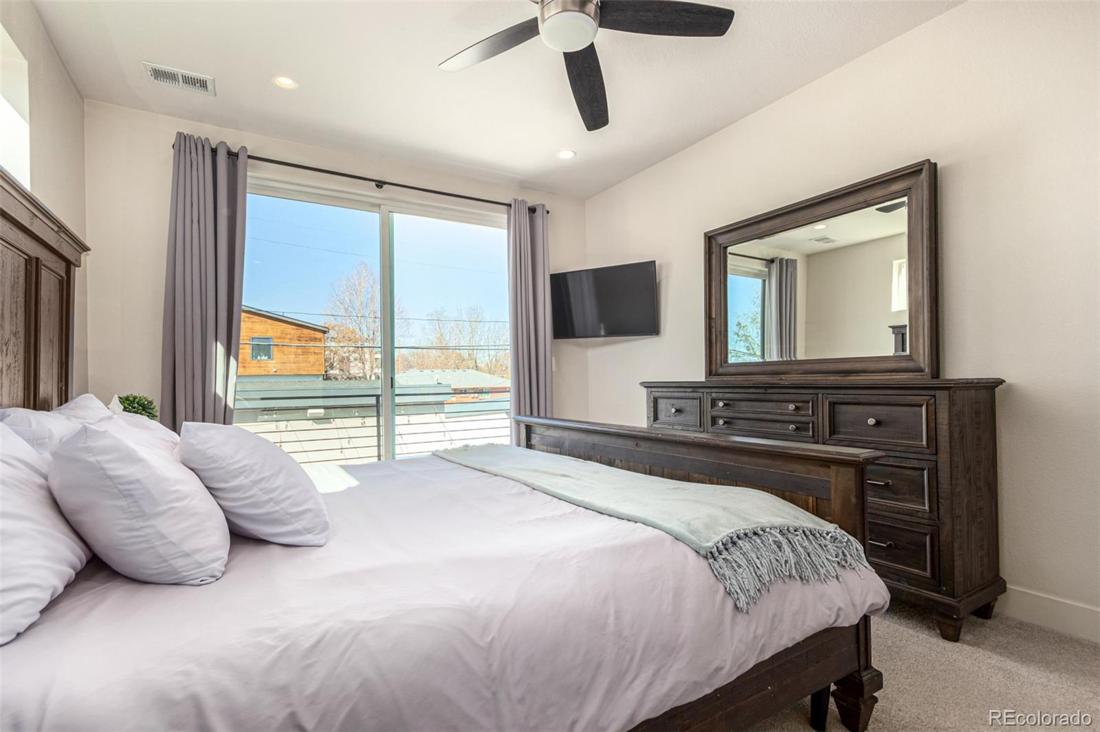 MLS Image #14 for 4335 n pecos street,denver, Colorado