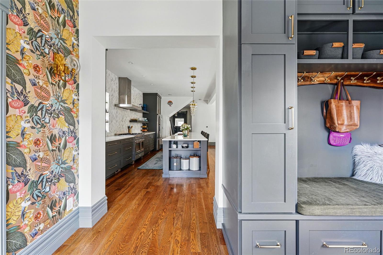 MLS Image #10 for 553 s sherman street,denver, Colorado