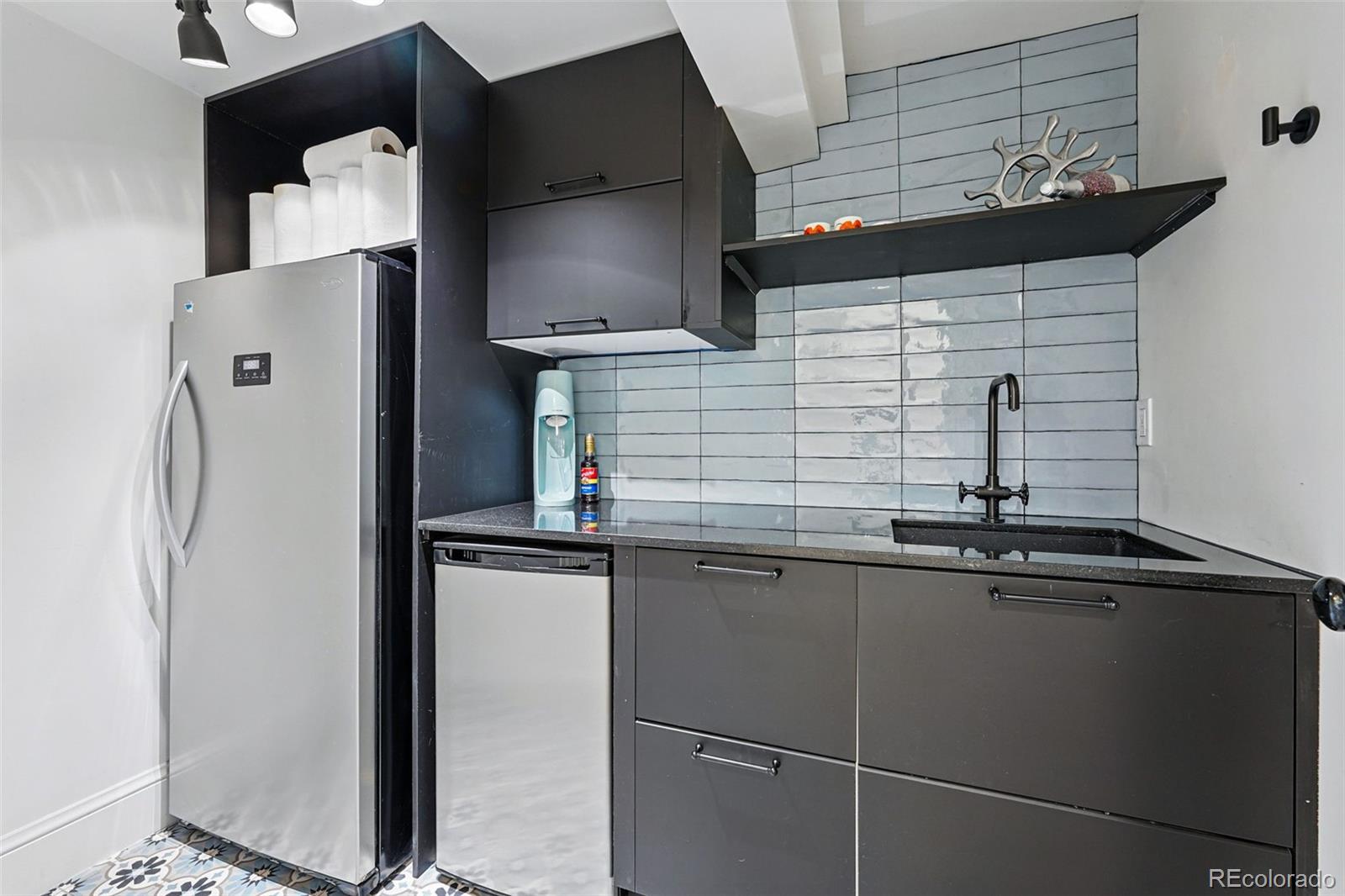MLS Image #27 for 553 s sherman street,denver, Colorado