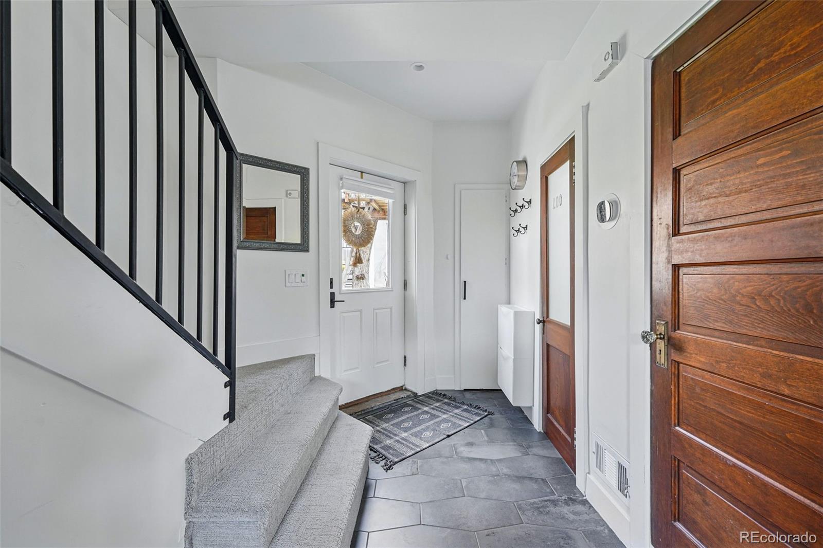 MLS Image #33 for 553 s sherman street,denver, Colorado