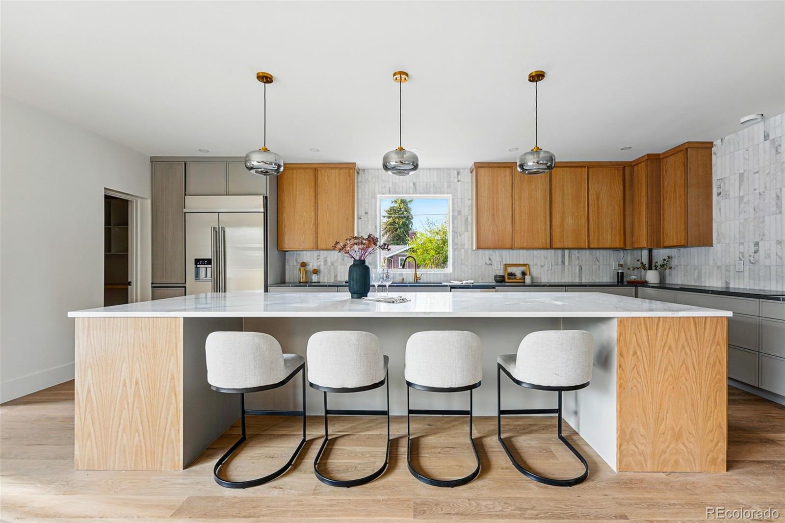 MLS Image #14 for 2391  hudson street,denver, Colorado