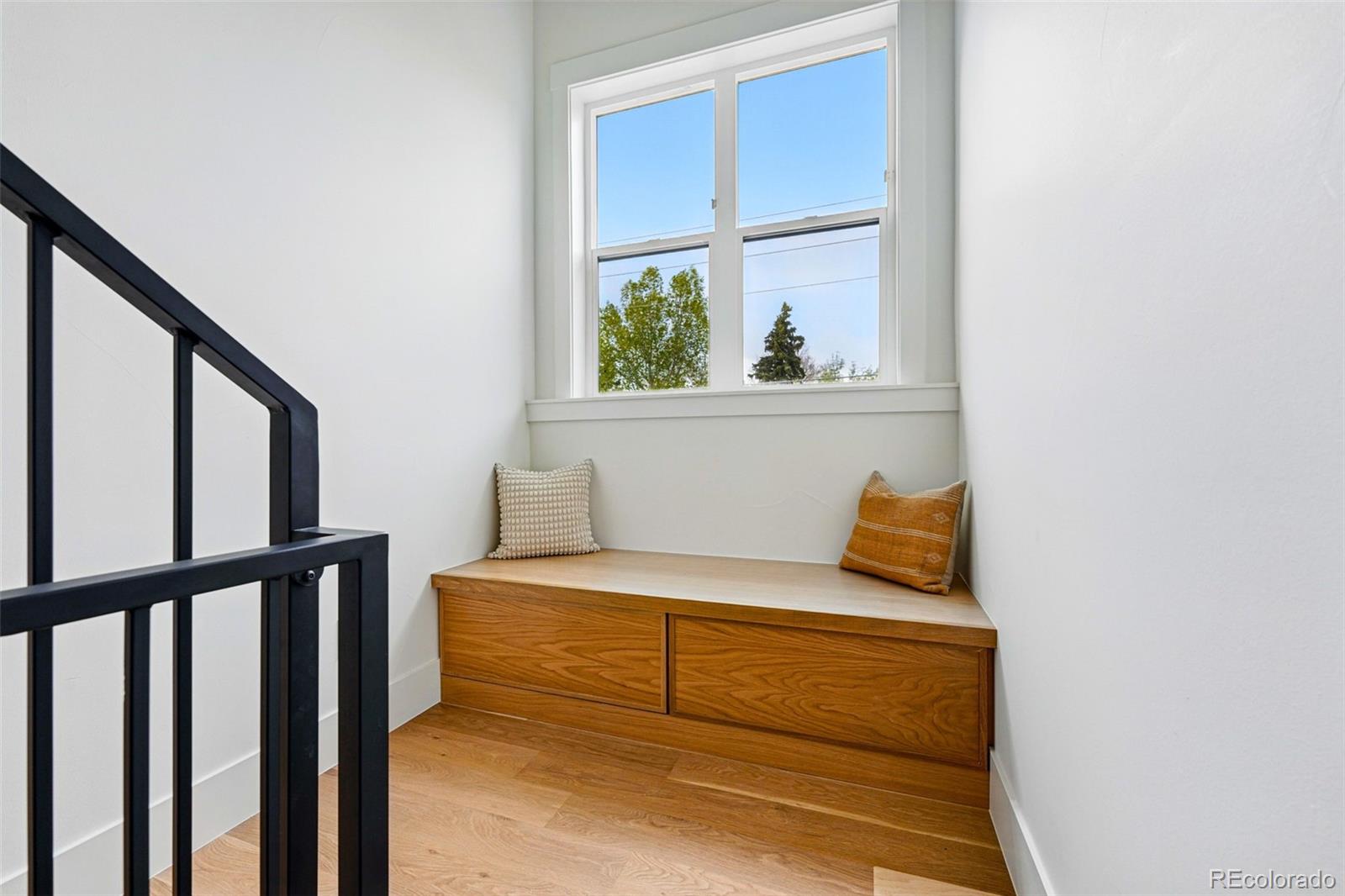 MLS Image #23 for 2391  hudson street,denver, Colorado
