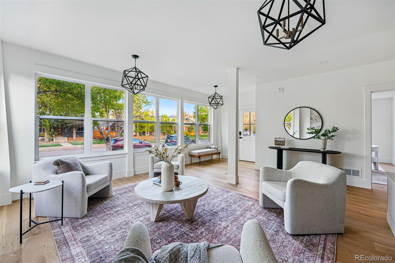 MLS Image #4 for 2391  hudson street,denver, Colorado