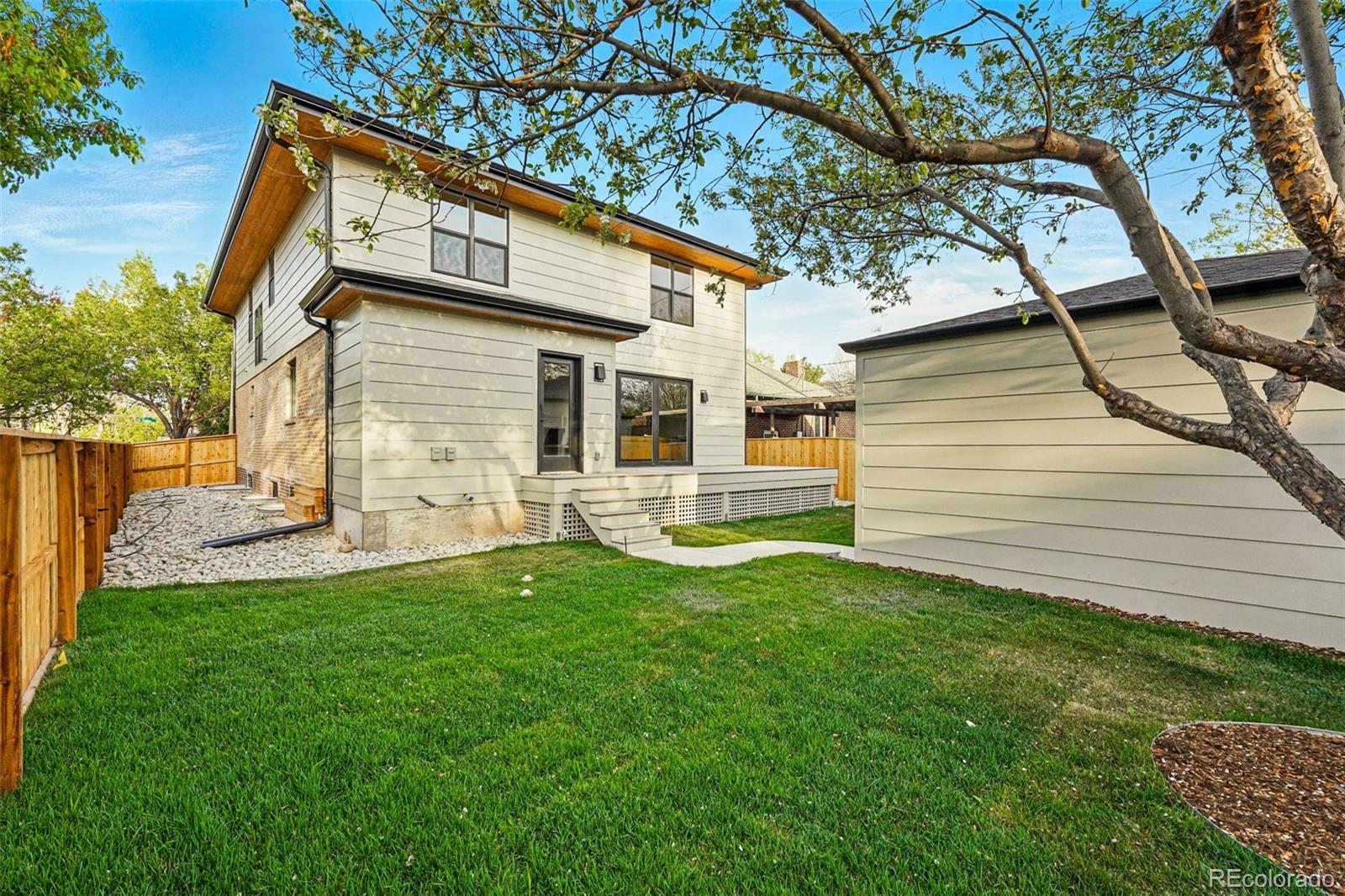 MLS Image #44 for 2391  hudson street,denver, Colorado