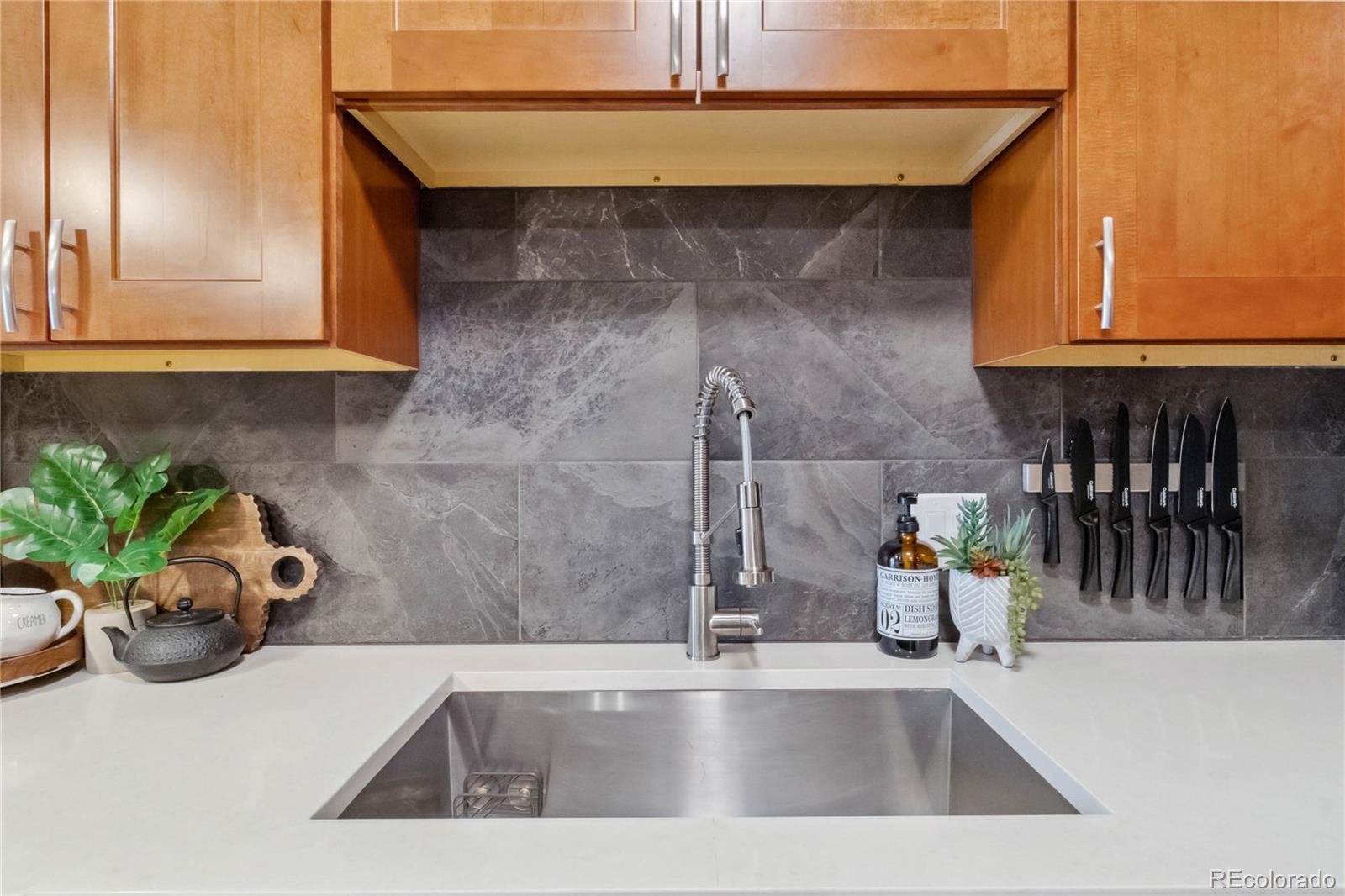 MLS Image #8 for 1410  york street,denver, Colorado