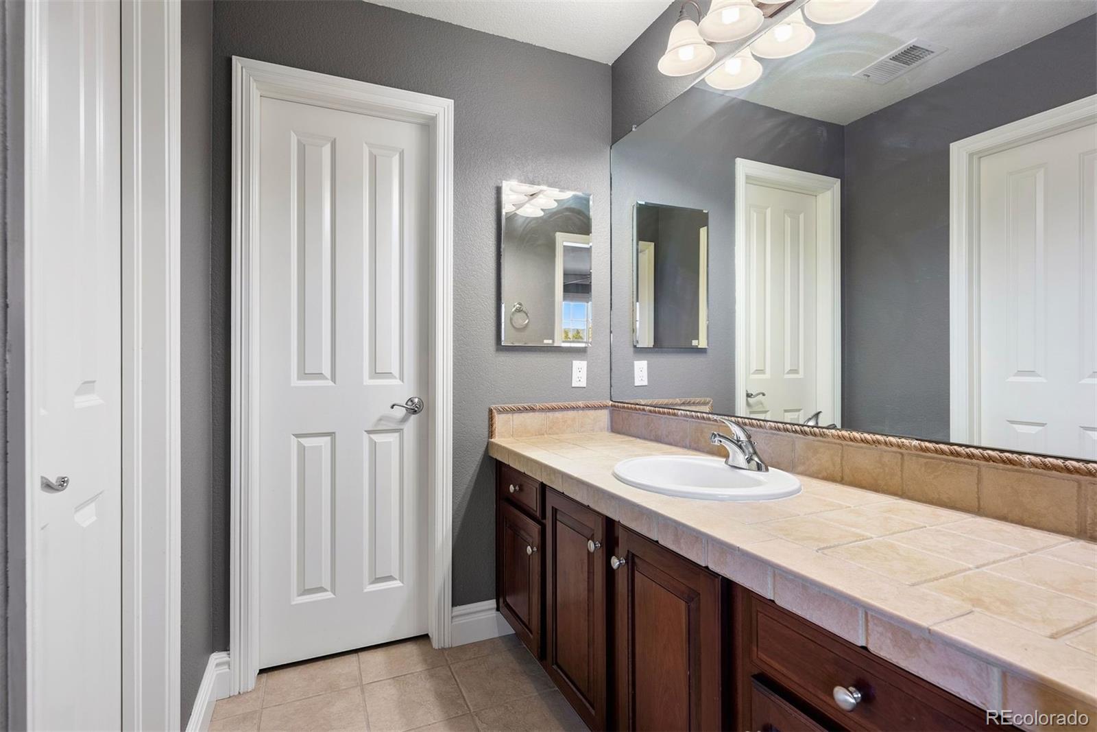 MLS Image #27 for 10559  ridgecrest circle,highlands ranch, Colorado