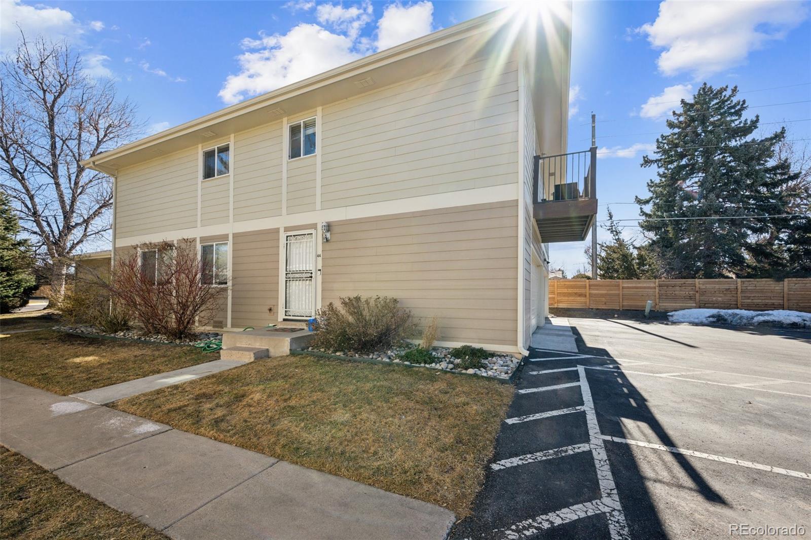 MLS Image #15 for 1250 s monaco parkway,denver, Colorado