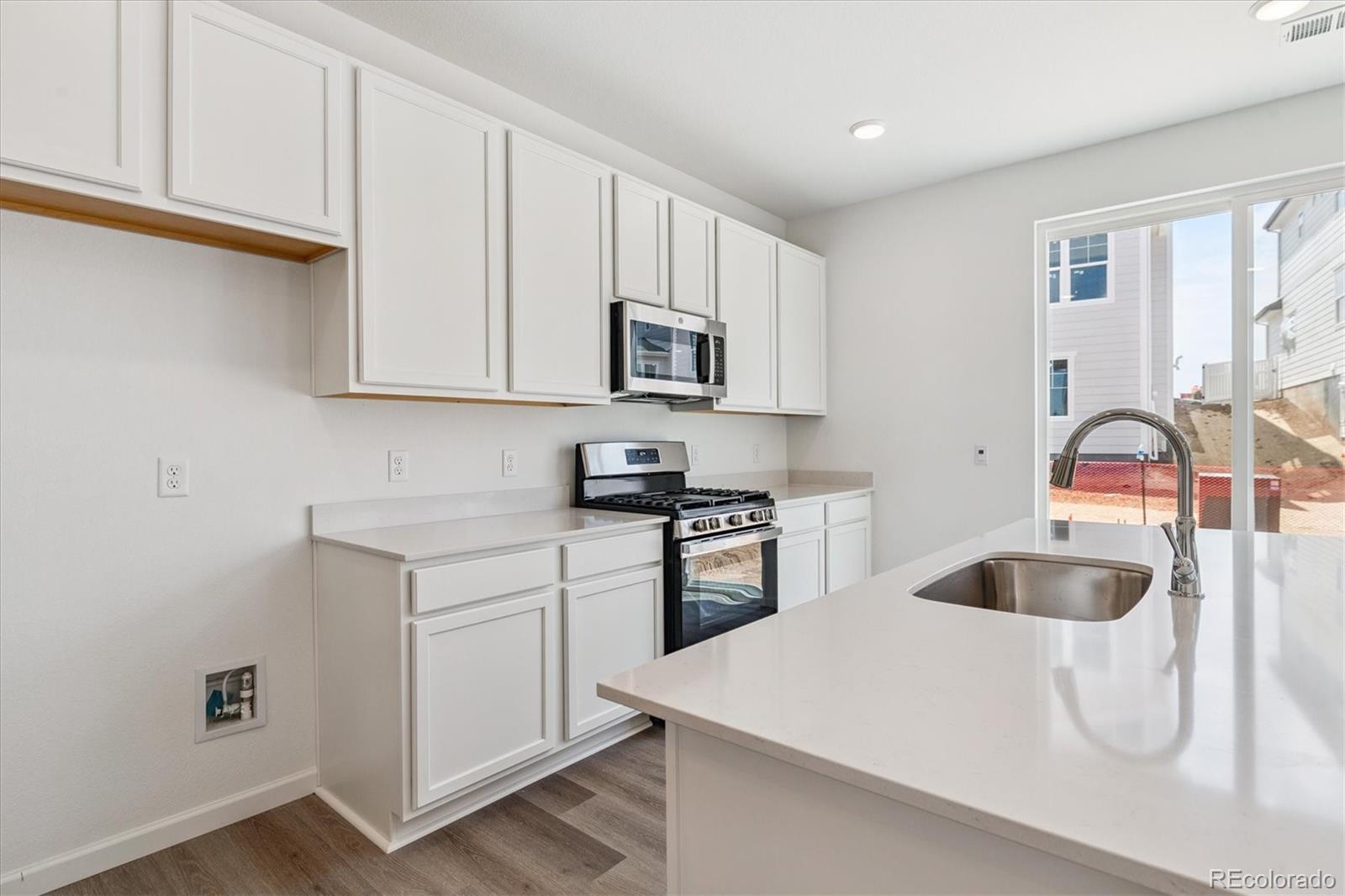 MLS Image #14 for 461 s salida street,aurora, Colorado